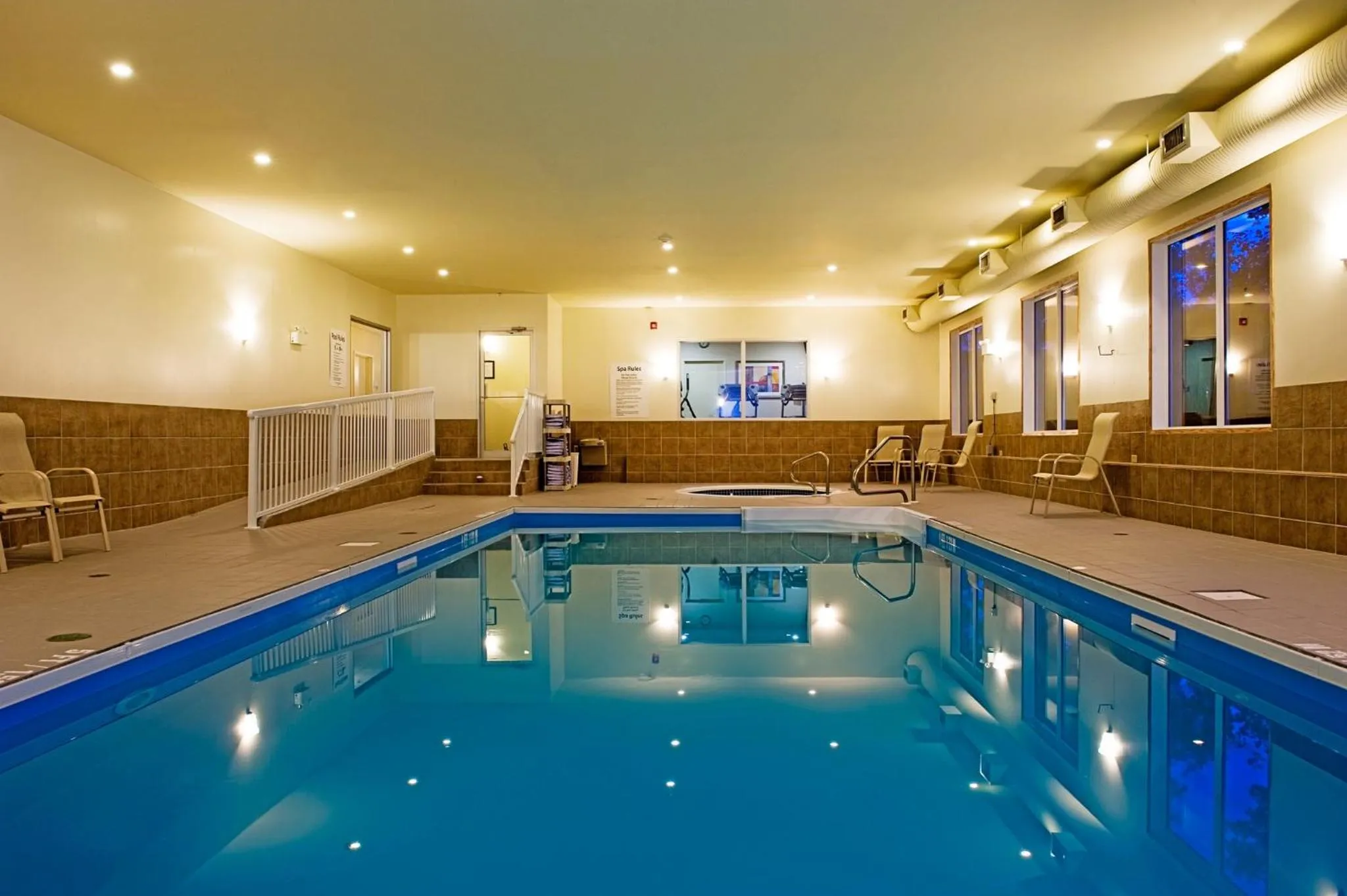 Swimming pool in Holiday Inn Express & Suites-Regina-South by IHG