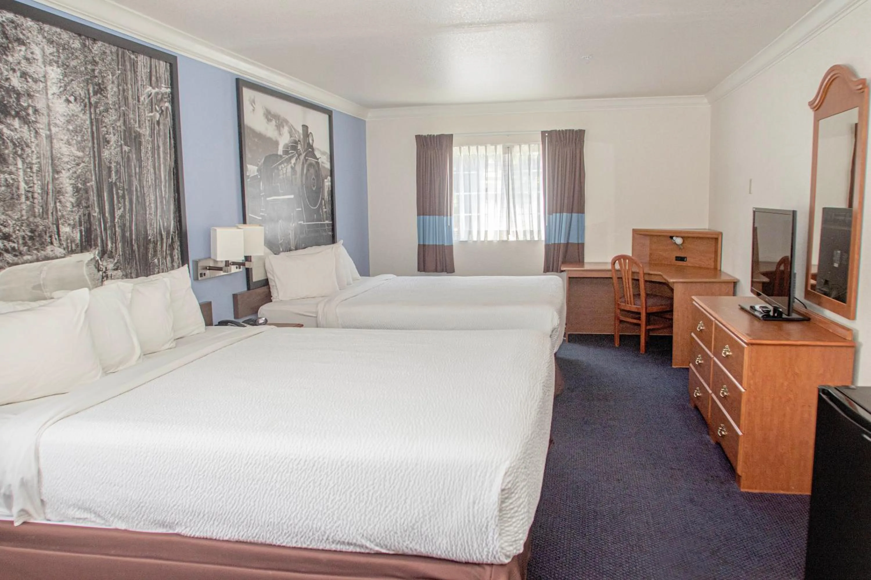 Bed in Super 8 by Wyndham Willits