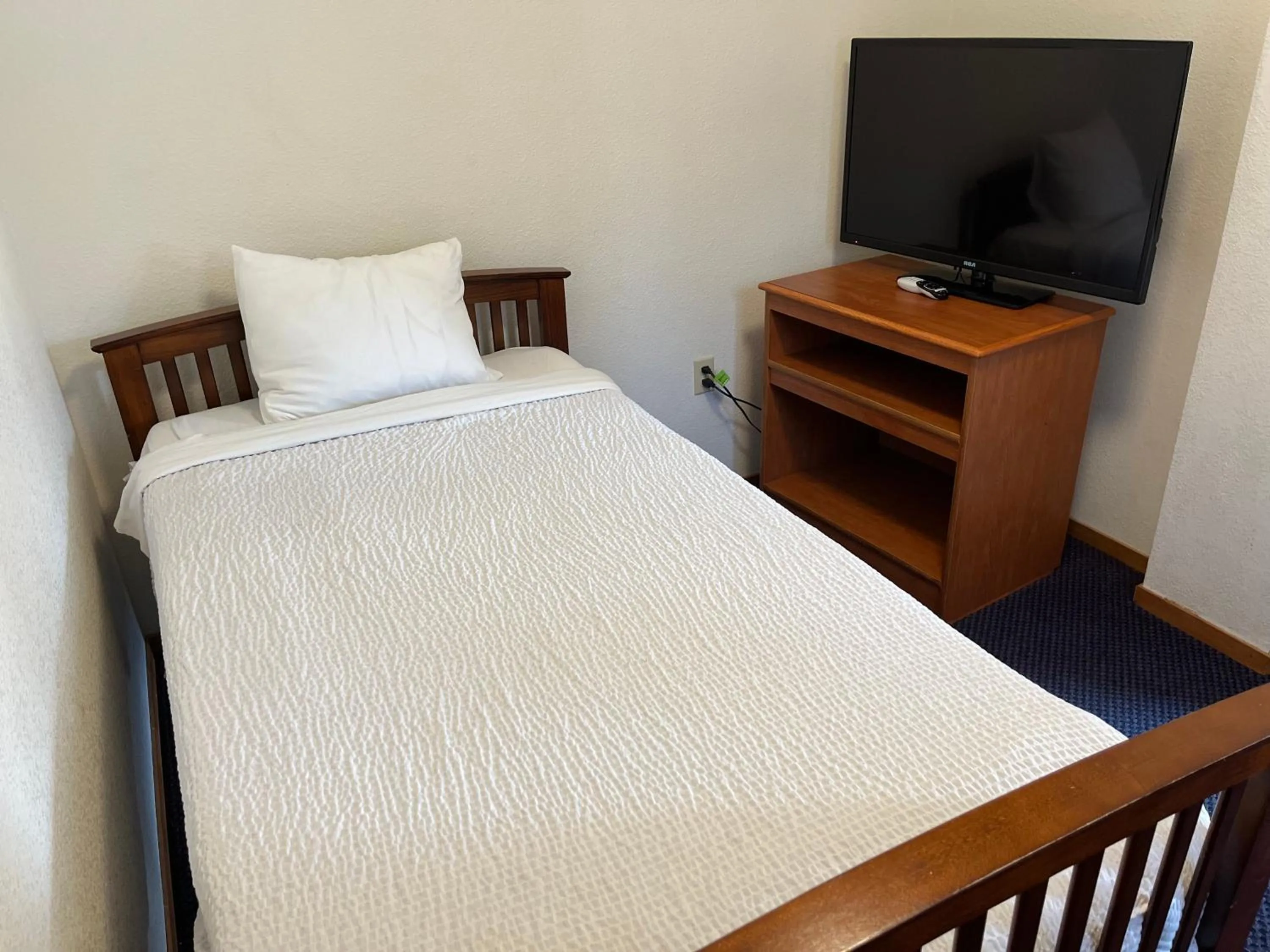 Bed in Super 8 by Wyndham Willits