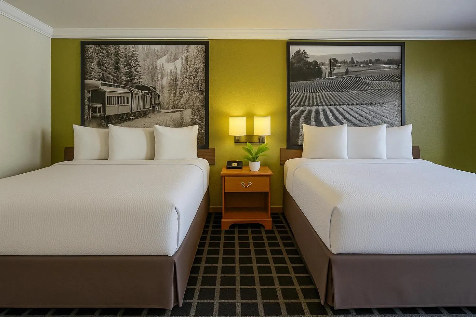 Bed in Creekside Inn & Suites