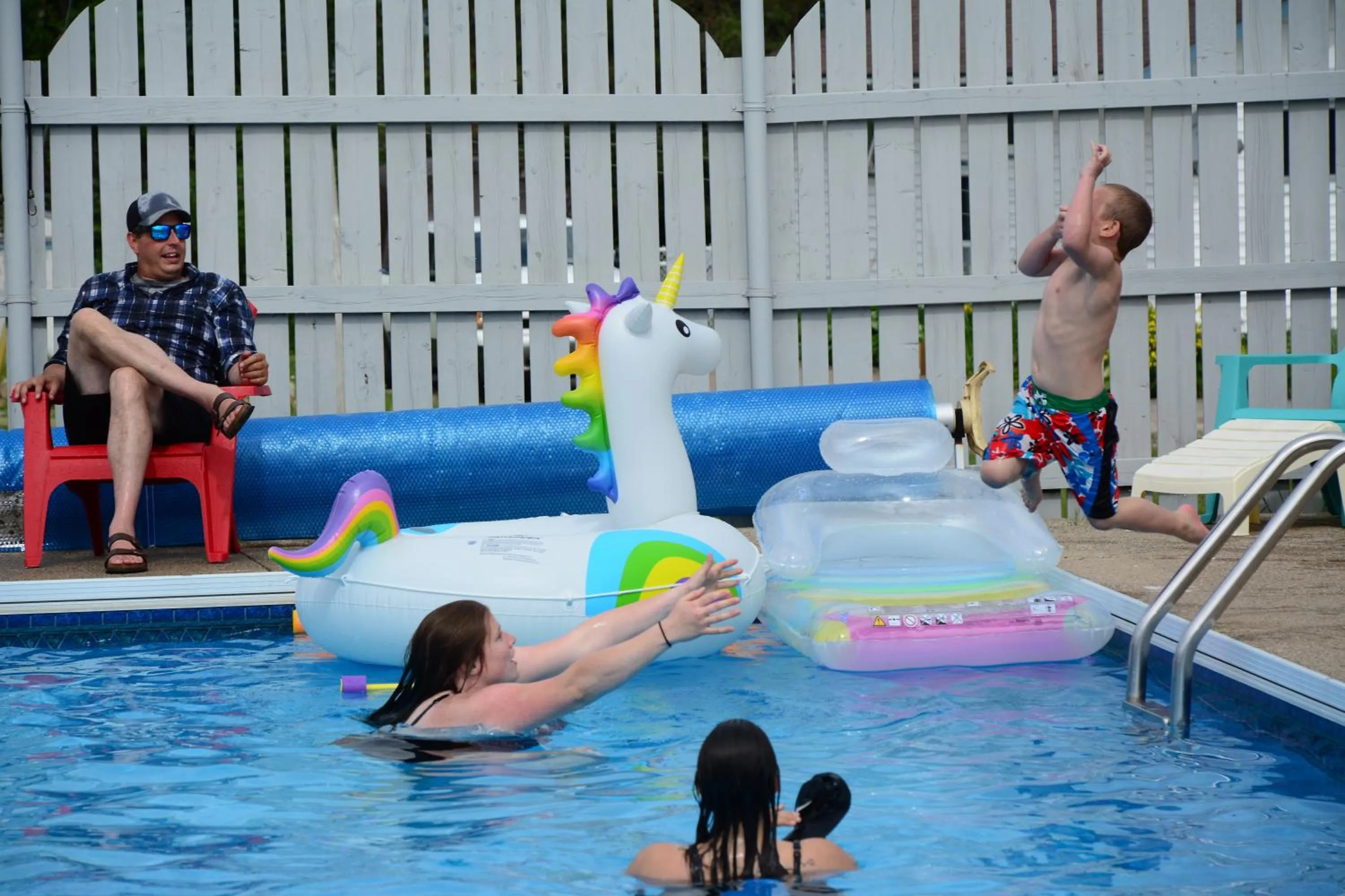 Swimming pool in Cabot Trail Motel