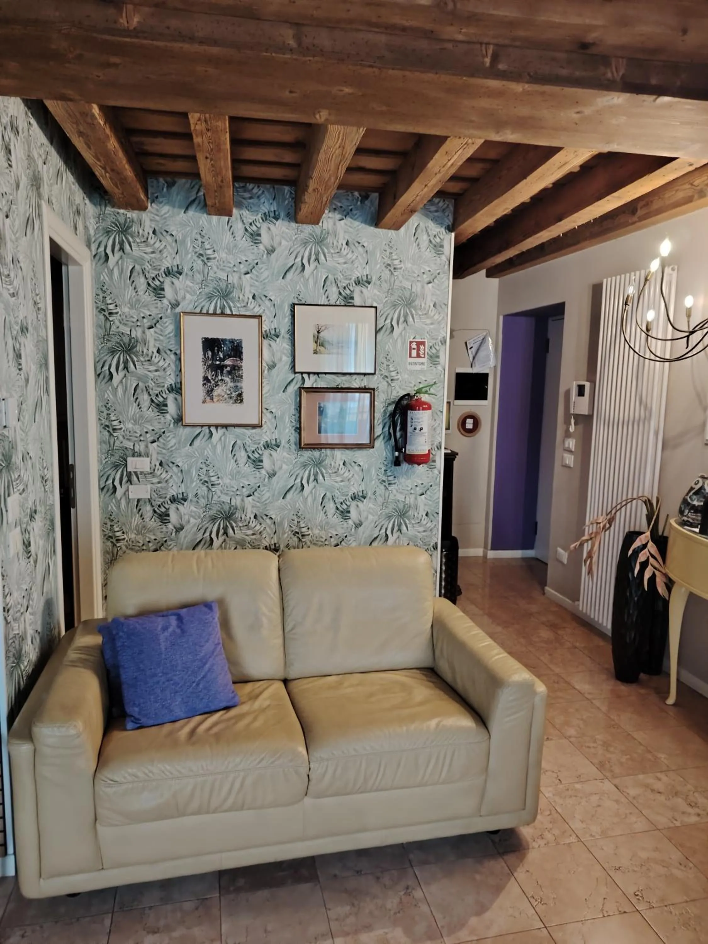 Living room in Mazzini Suite