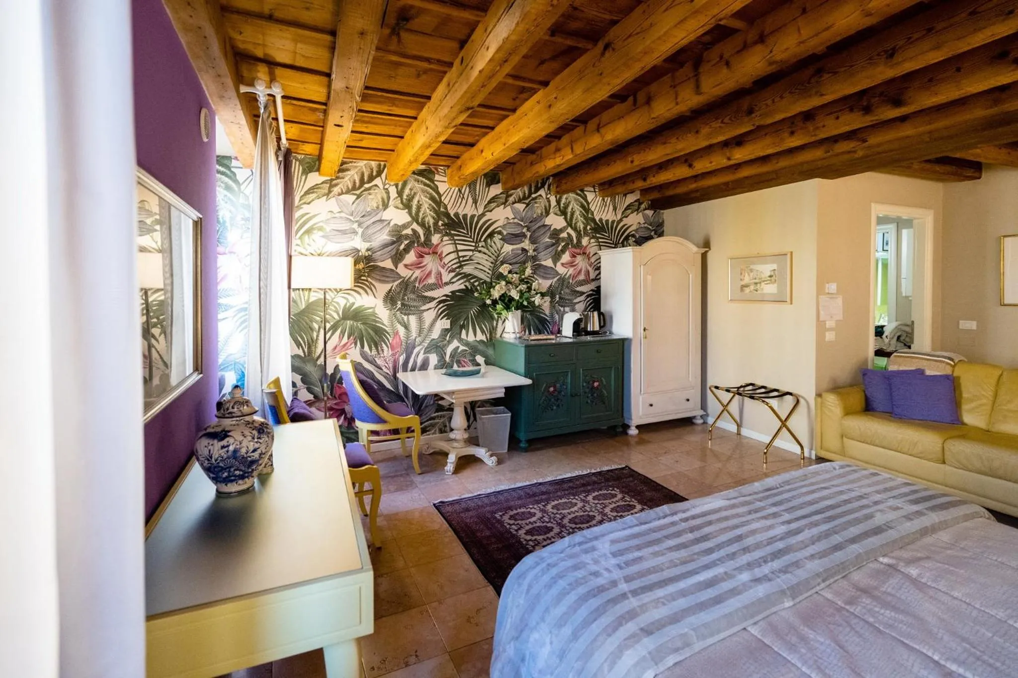 Photo of the whole room, Bed in Mazzini Suite