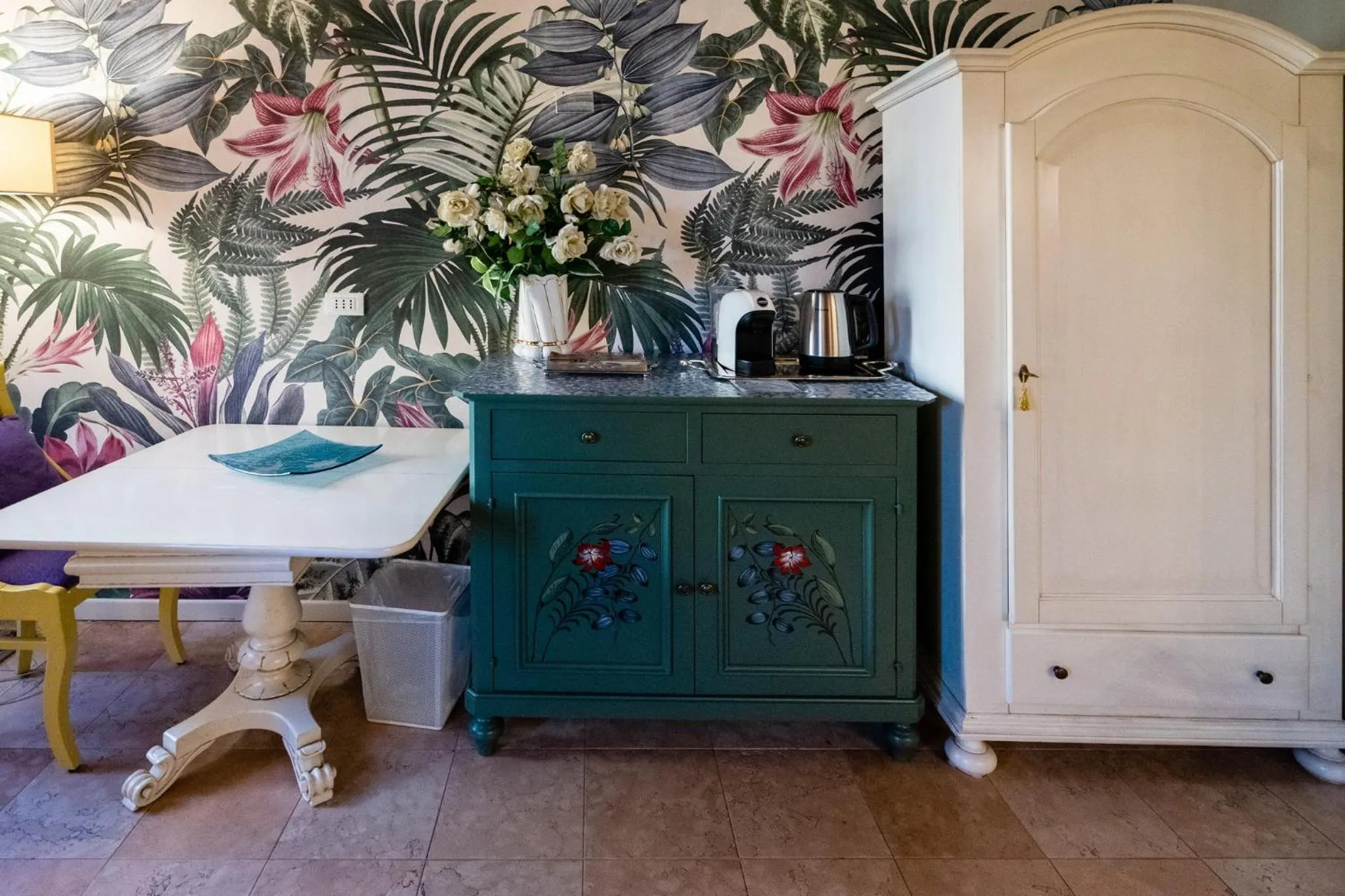 wardrobe in Mazzini Suite