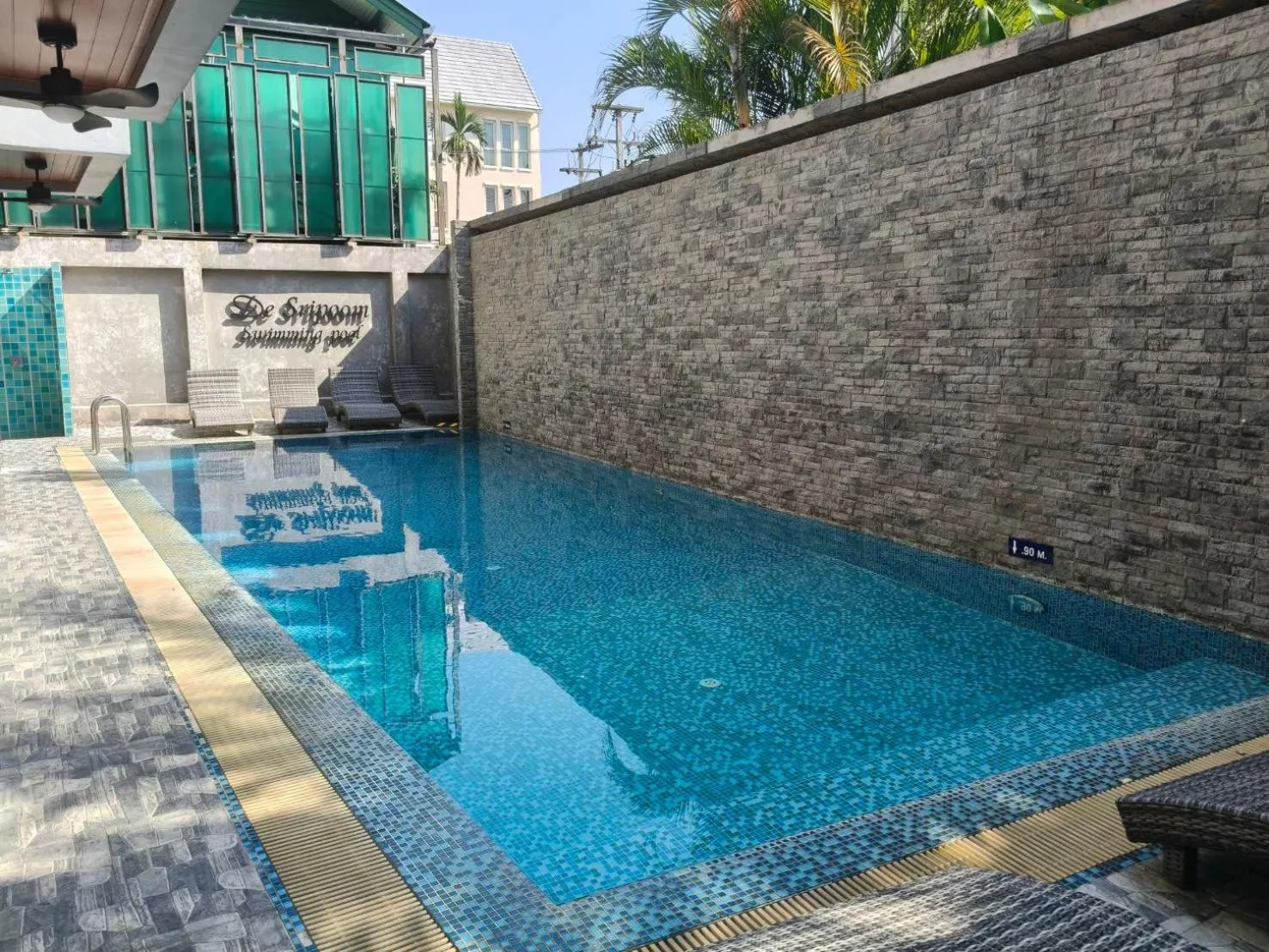 Swimming pool in Hotel De Sripoom