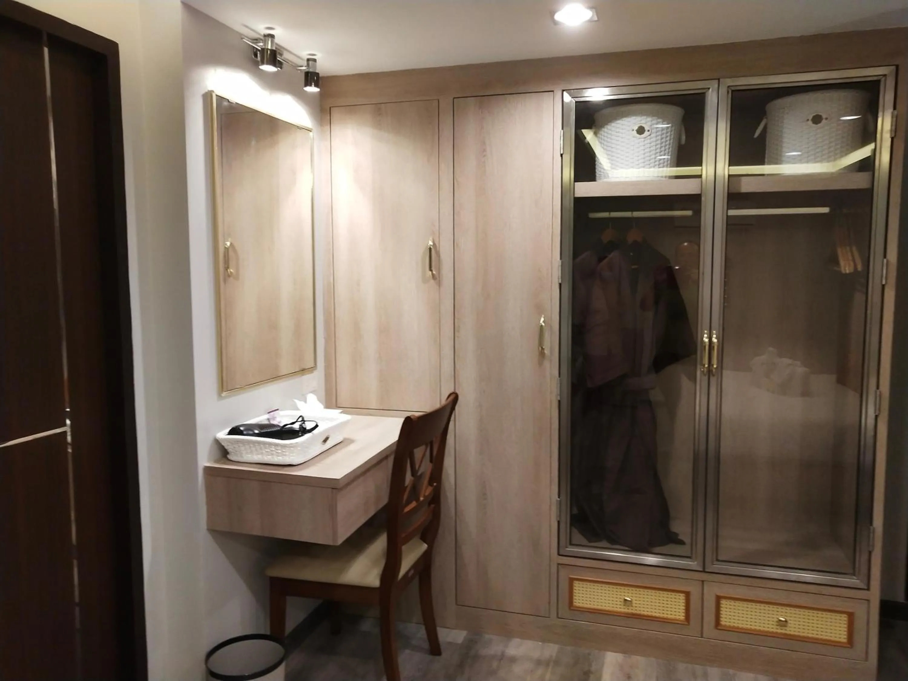 Decorative detail in Hotel De Sripoom