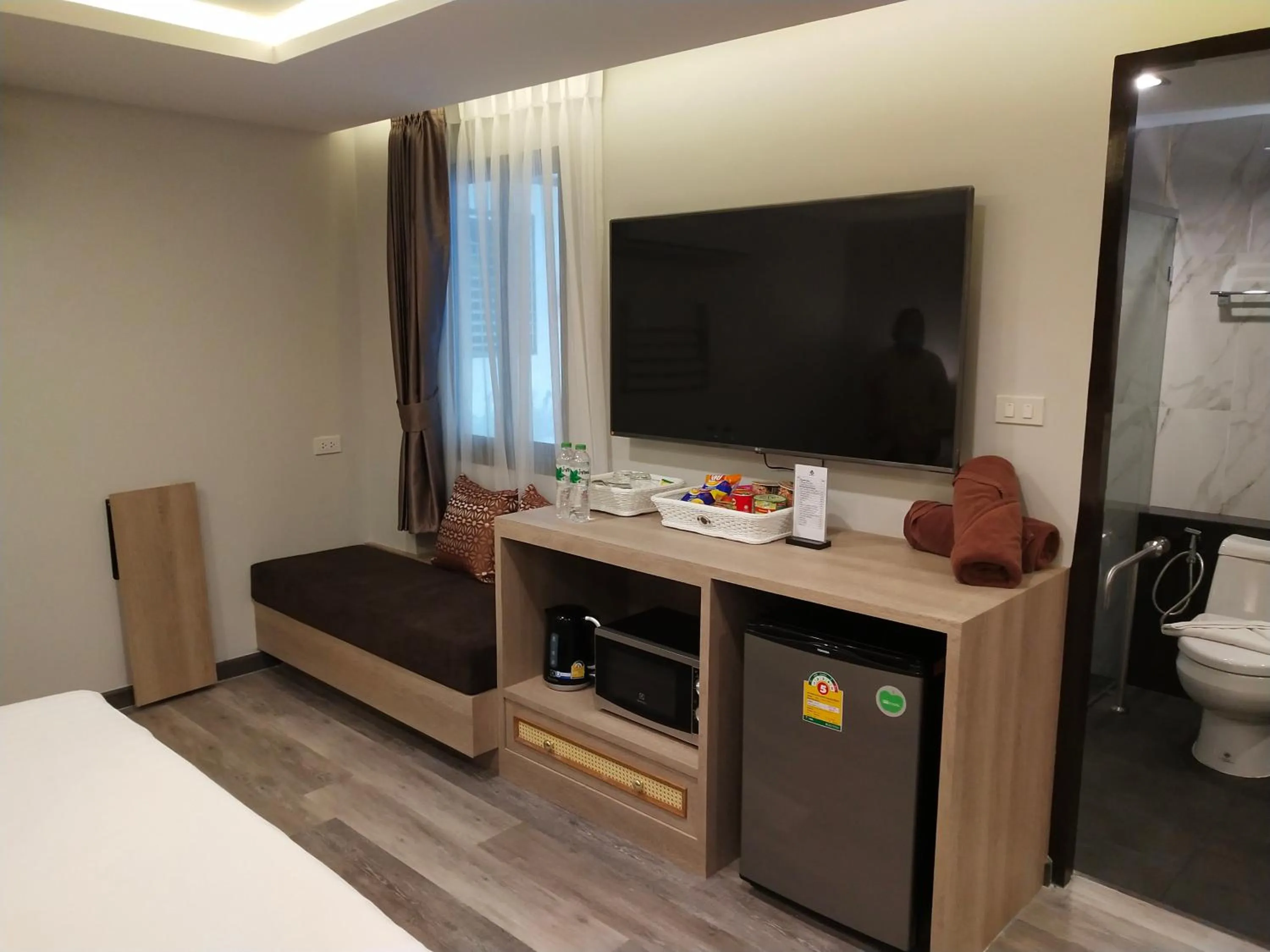 TV and multimedia, Bed in Hotel De Sripoom