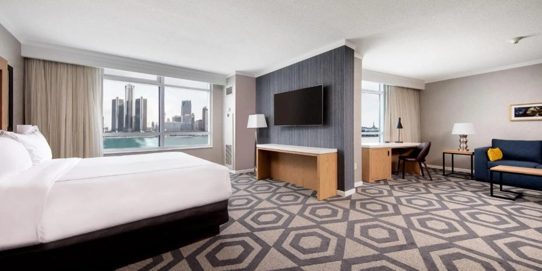 Bedroom, Bed in Caesars Windsor, A Caesars Destination
