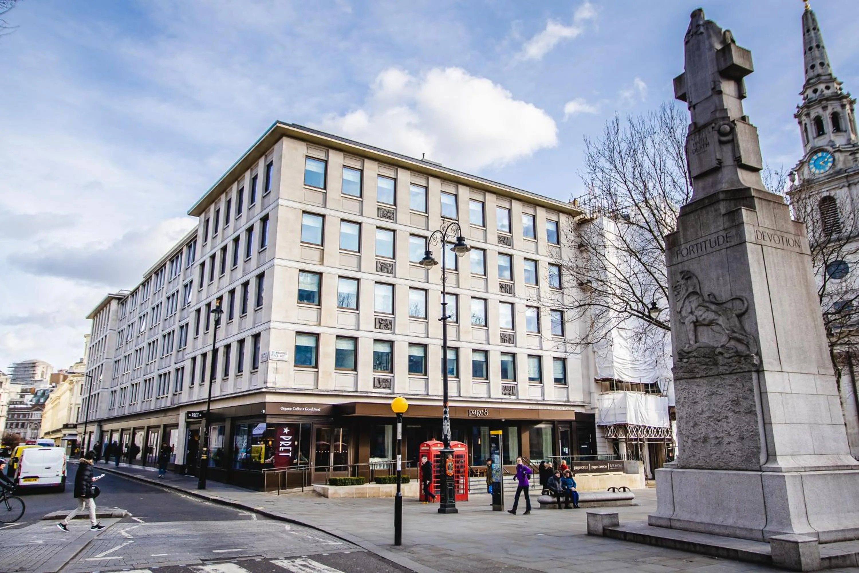 Facade/entrance in Page8, Page Hotels
