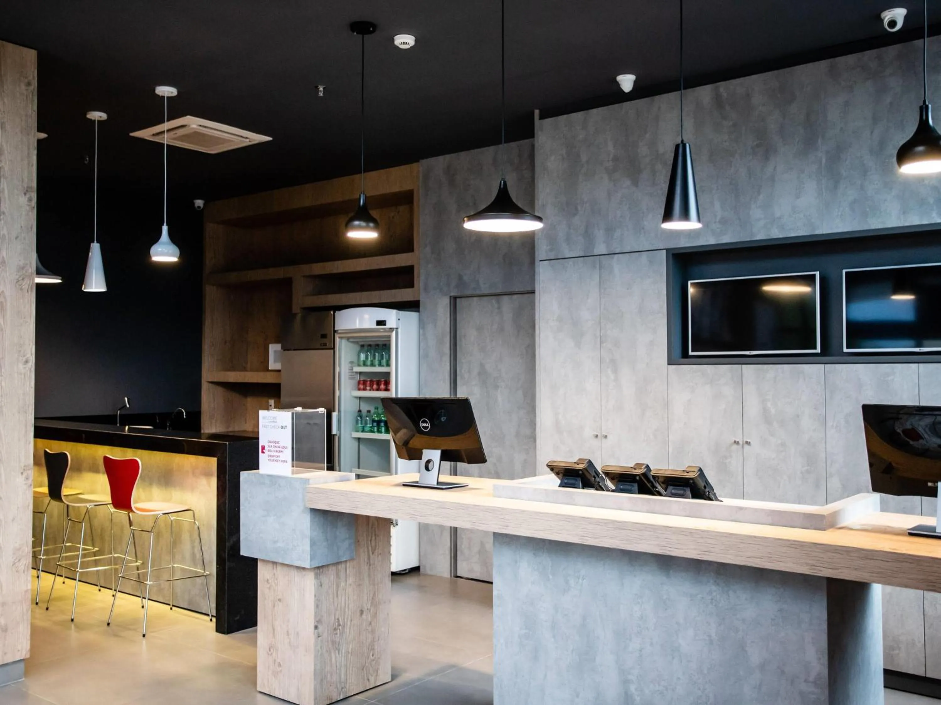 Property building in ibis Palmas Avenida JK