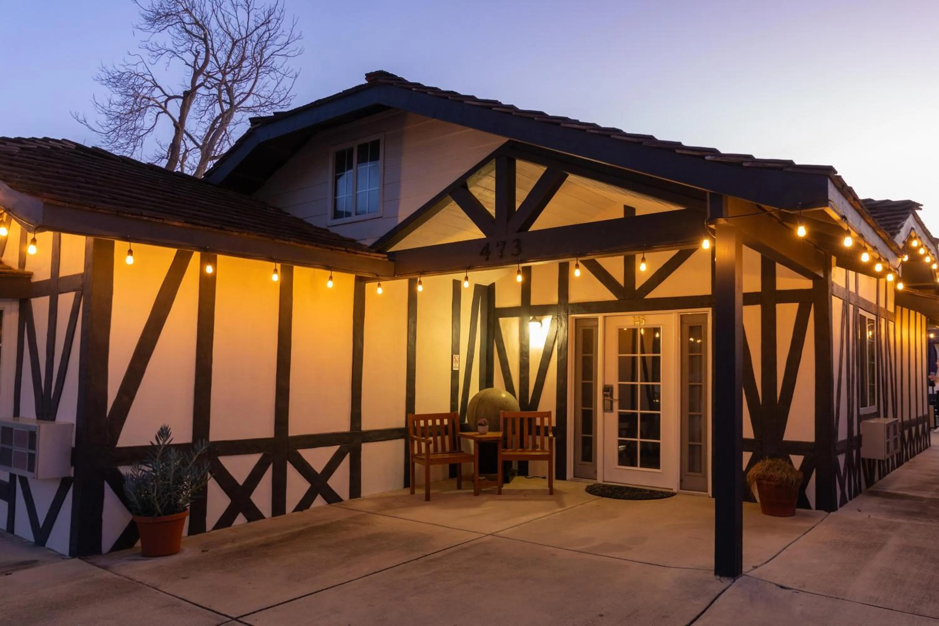 Solvang Inn & Cottages