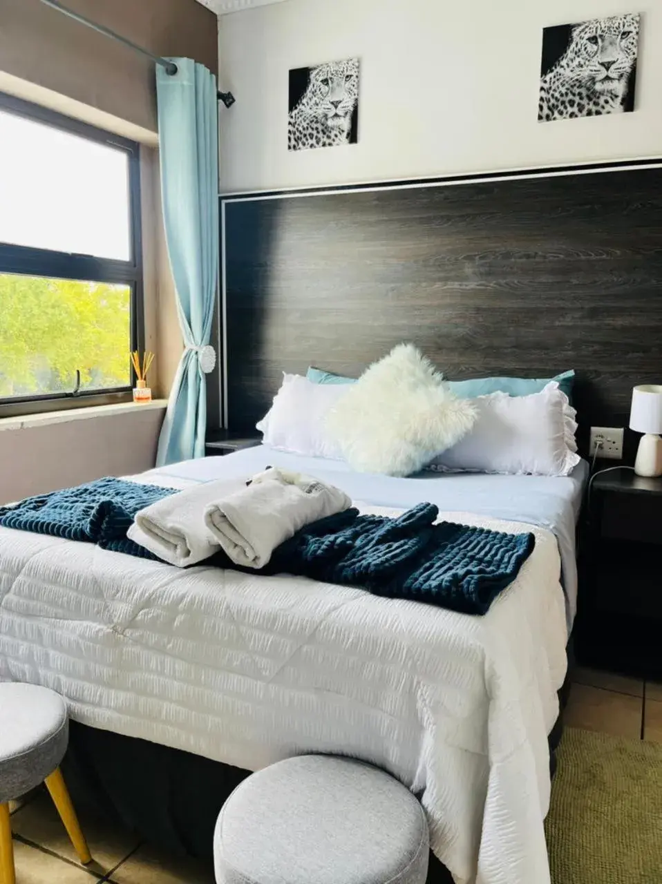 Double Room with Shared Toilet in Abecor Hotel Double Room with Shared Toilet in Abecor Hotel