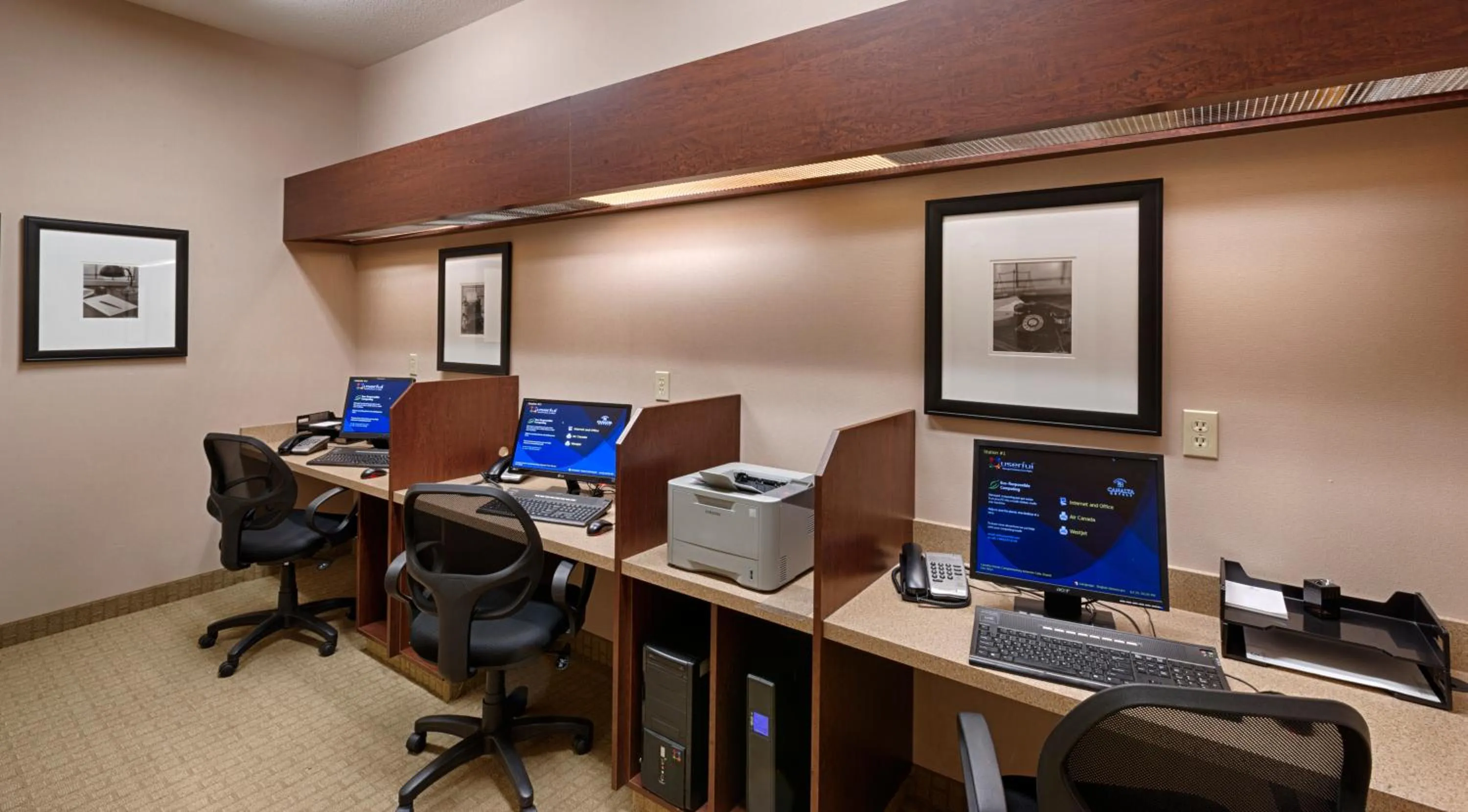 Business facilities in Canalta Oyen