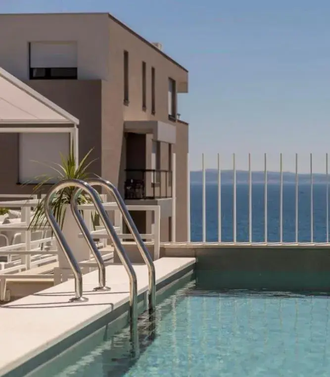 The Pleasurist- with PRIVATE heated POOL and TERRACE The Pleasurist- with PRIVATE heated POOL and TERRACE