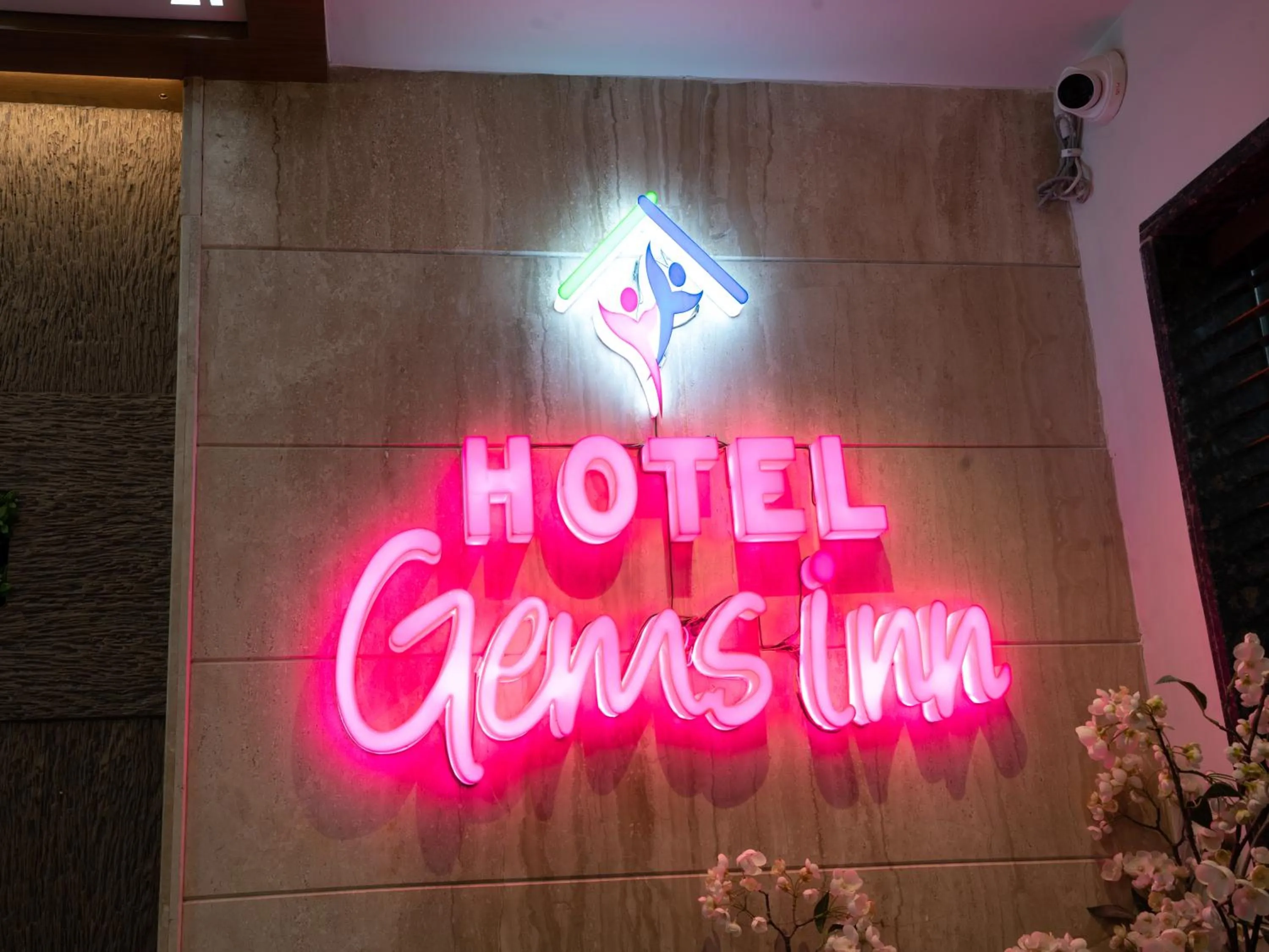 Property building in Hotel Gems Inn