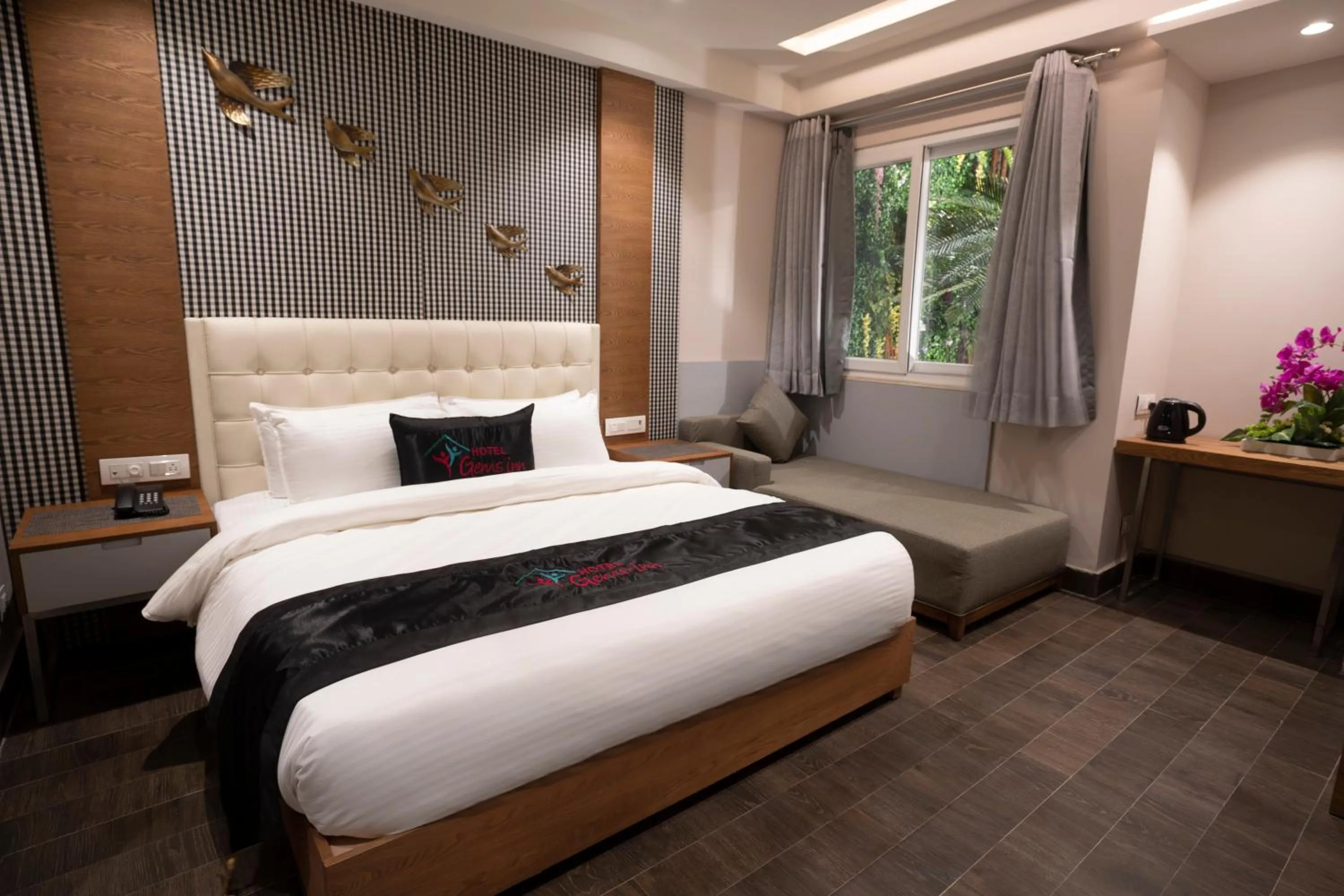 Bed in Hotel Gems Inn