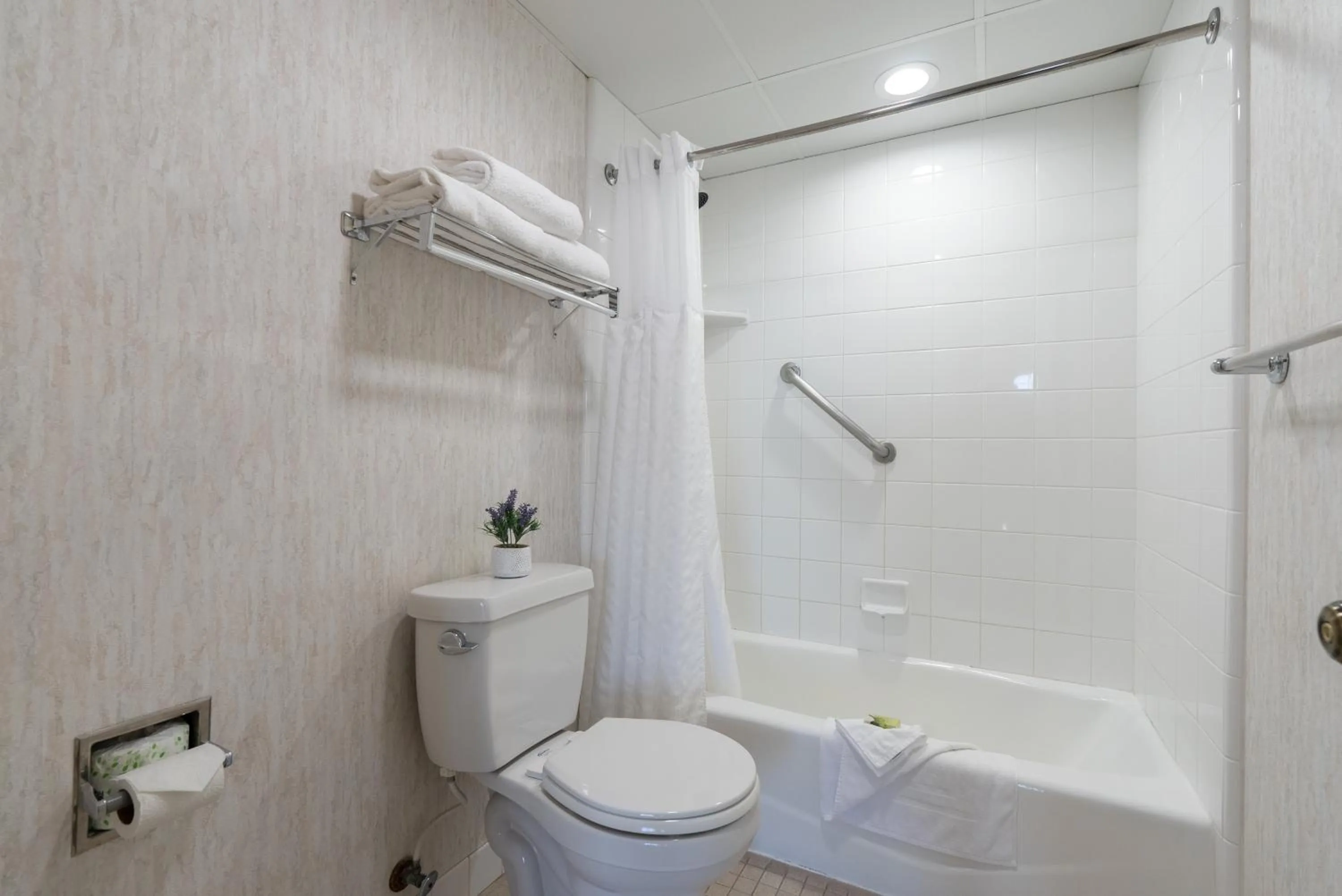 Bathroom in Sea Pines Golf Resort