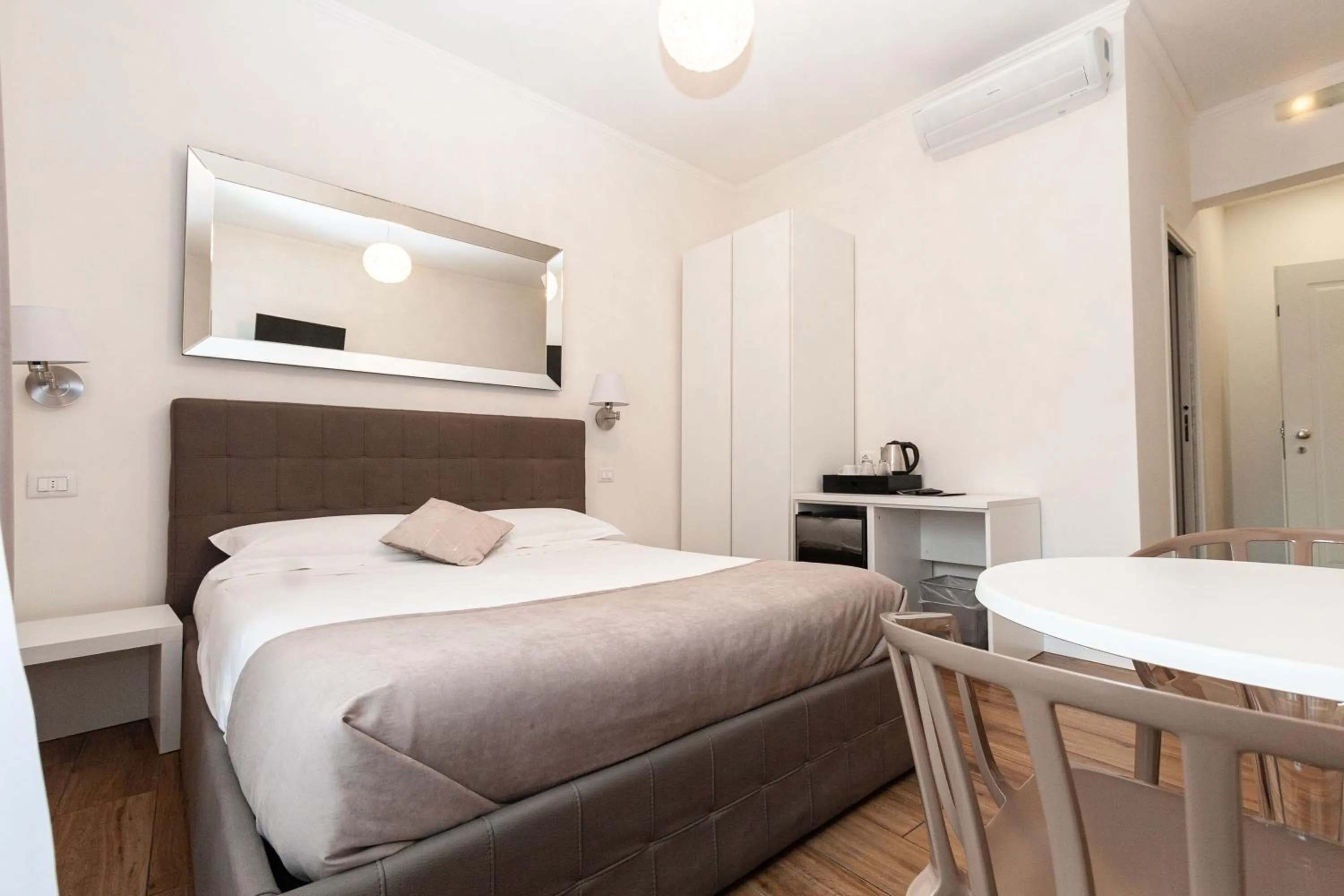 Bed in B&B La finestra sul canale