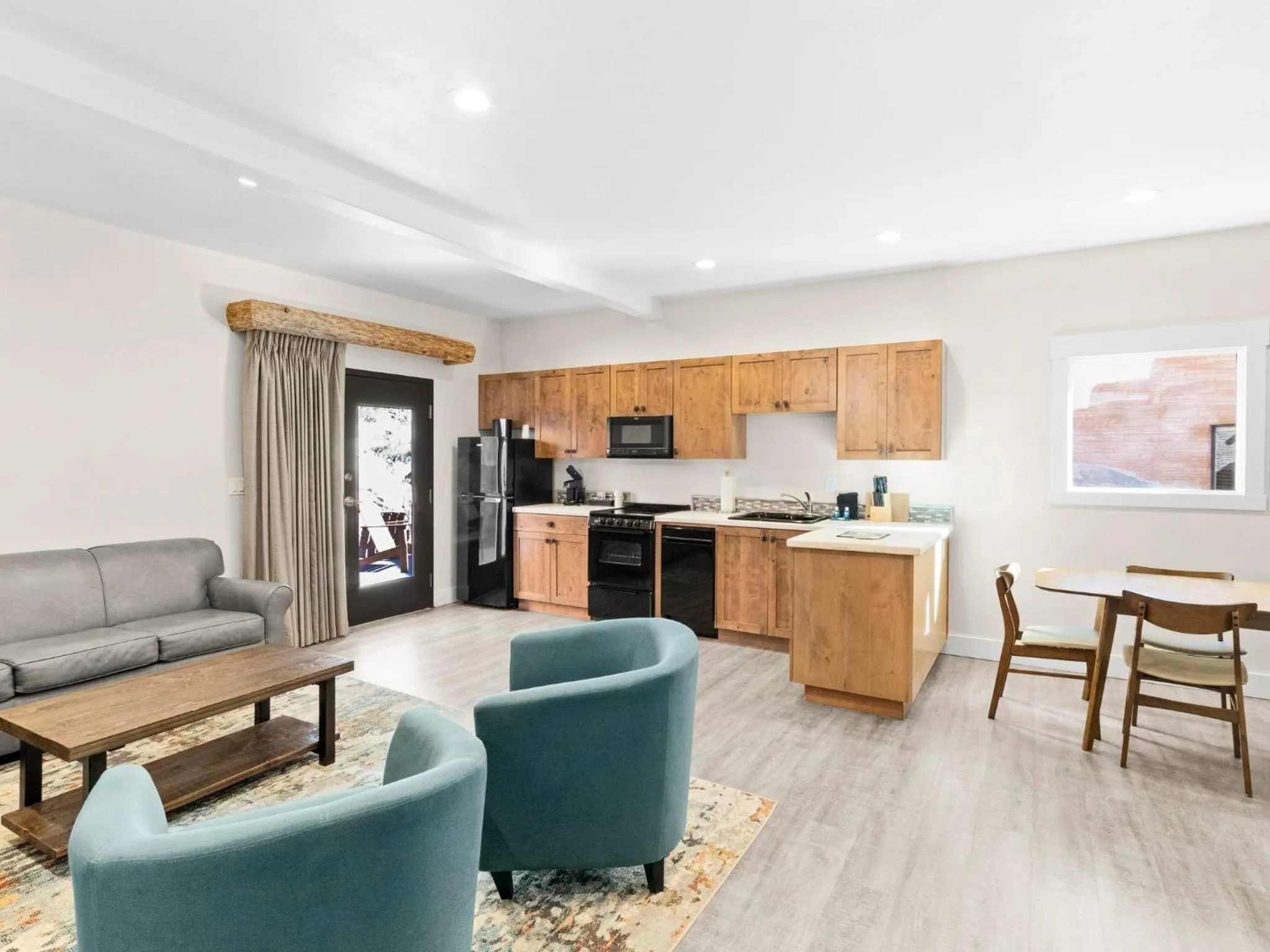 Kitchen or kitchenette in Bluff Dwellings Resort