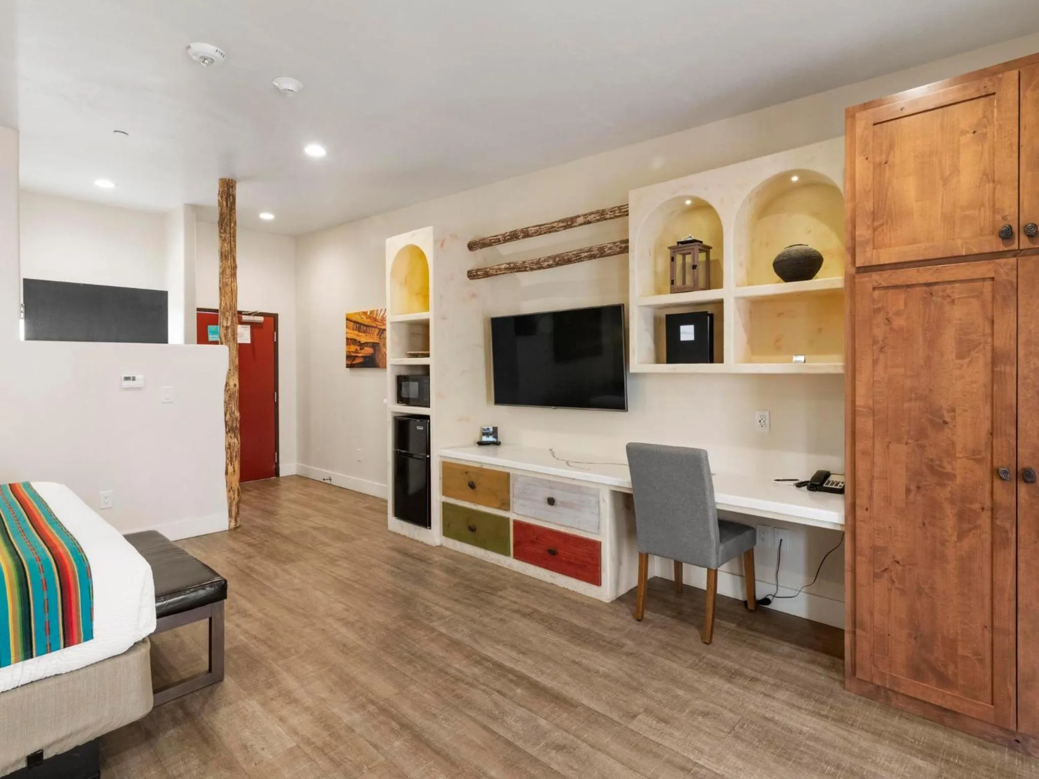 TV and multimedia in Bluff Dwellings Resort