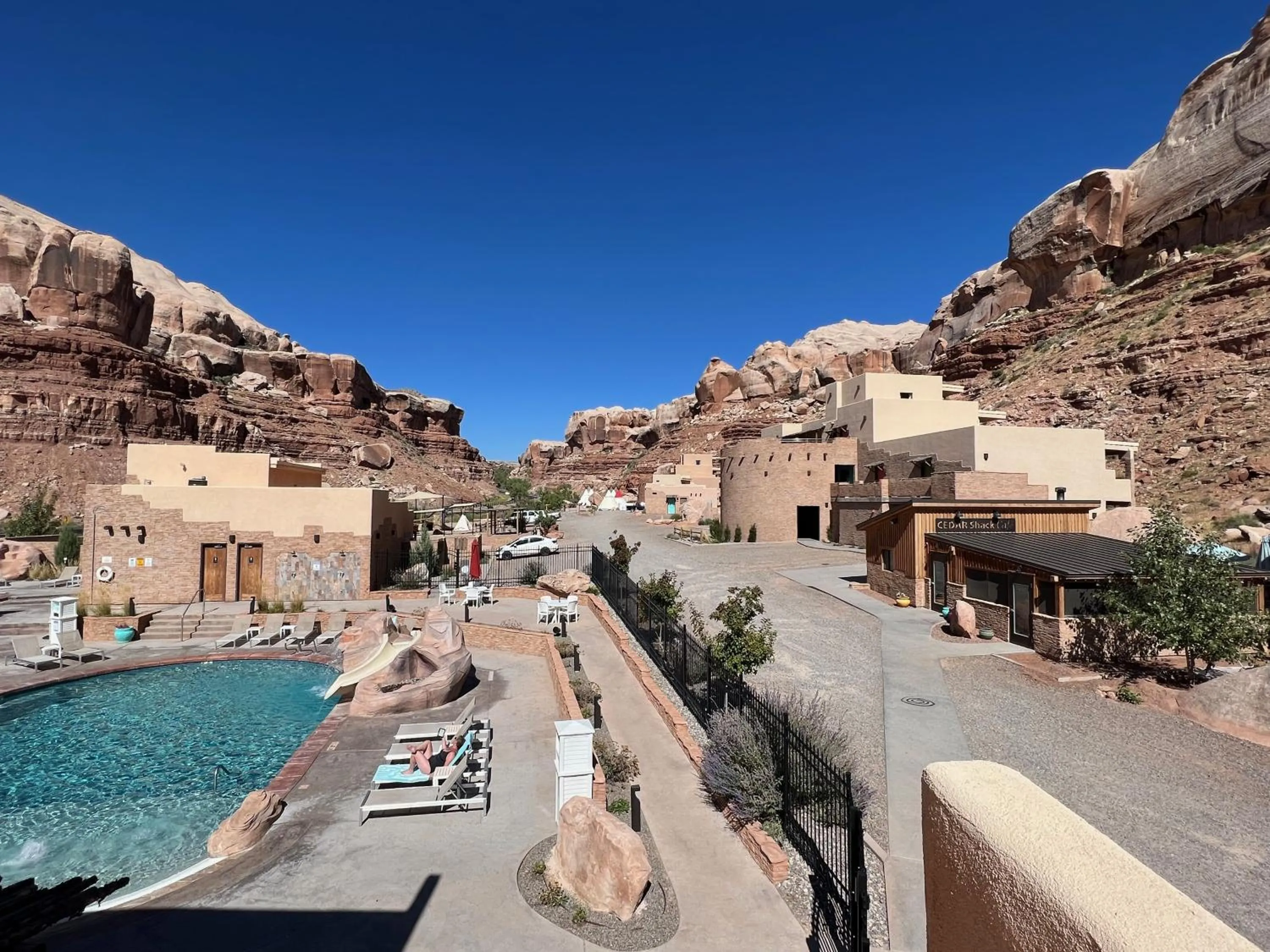 Swimming pool in Bluff Dwellings Resort