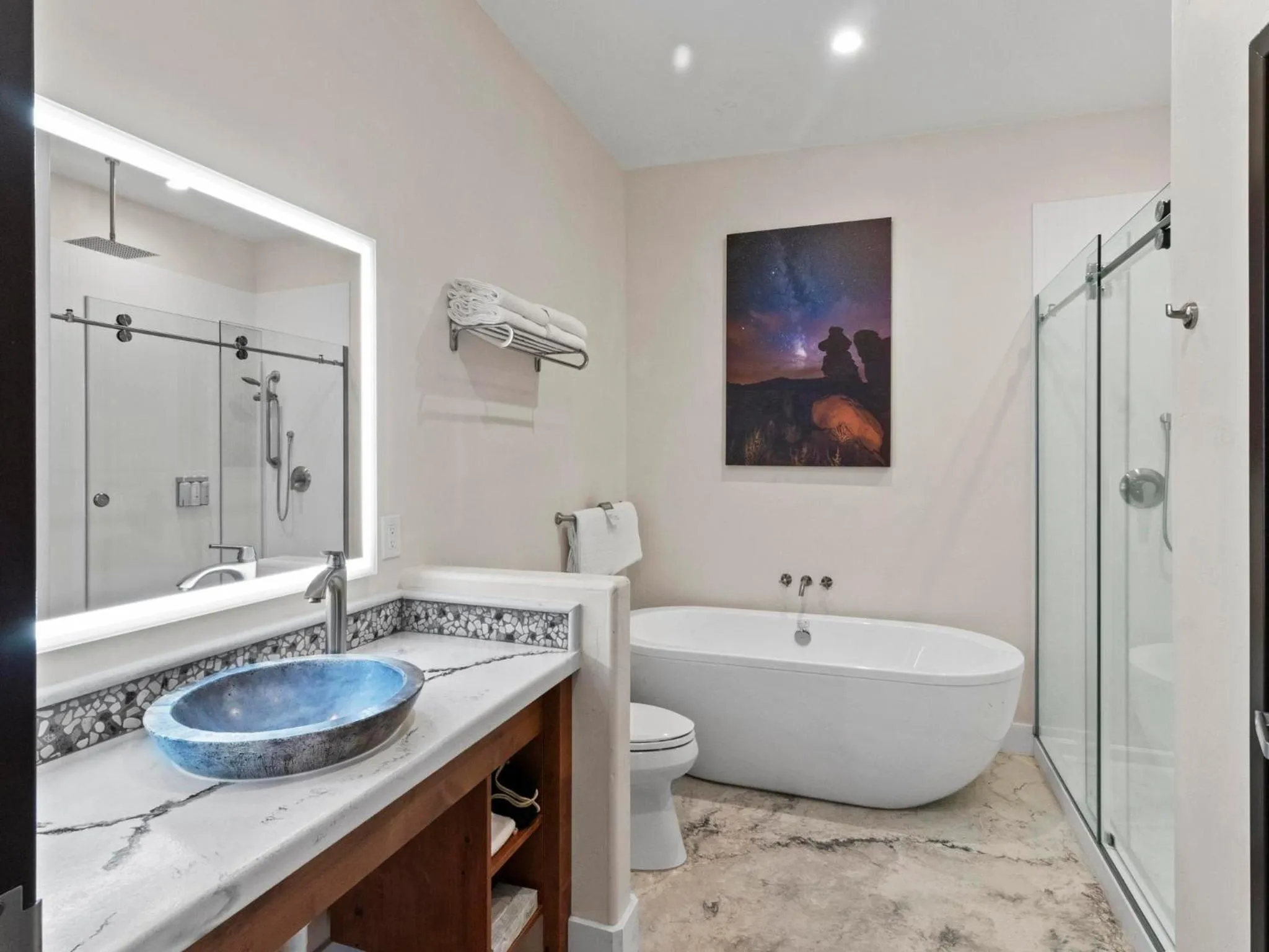 Shower in Bluff Dwellings Resort