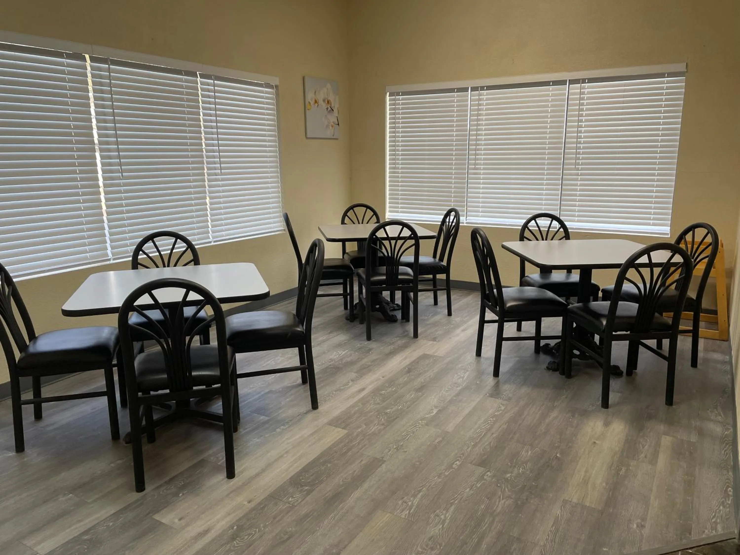 Dining area in Econo Lodge Inn & Suites Sweetwater I-20