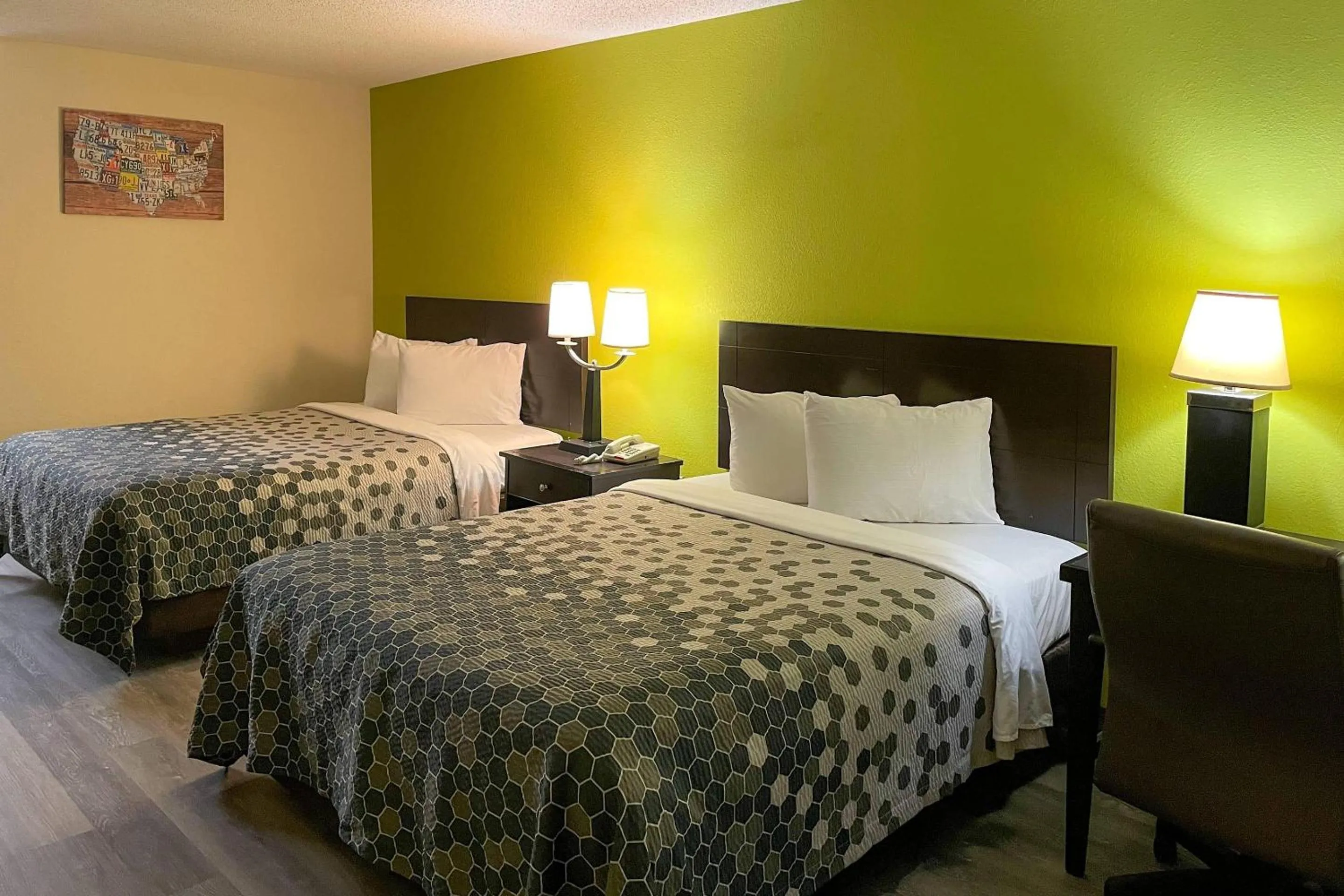 Bedroom, Bed in Econo Lodge Inn & Suites Sweetwater I-20