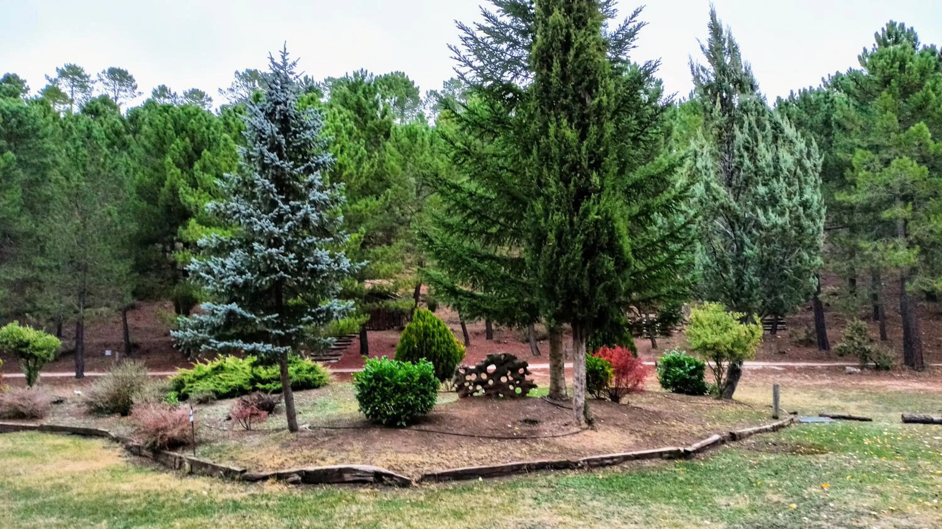 La cabaña del lago en ZAFIRO LAGUNAZO Parque Natural del Río Mundo