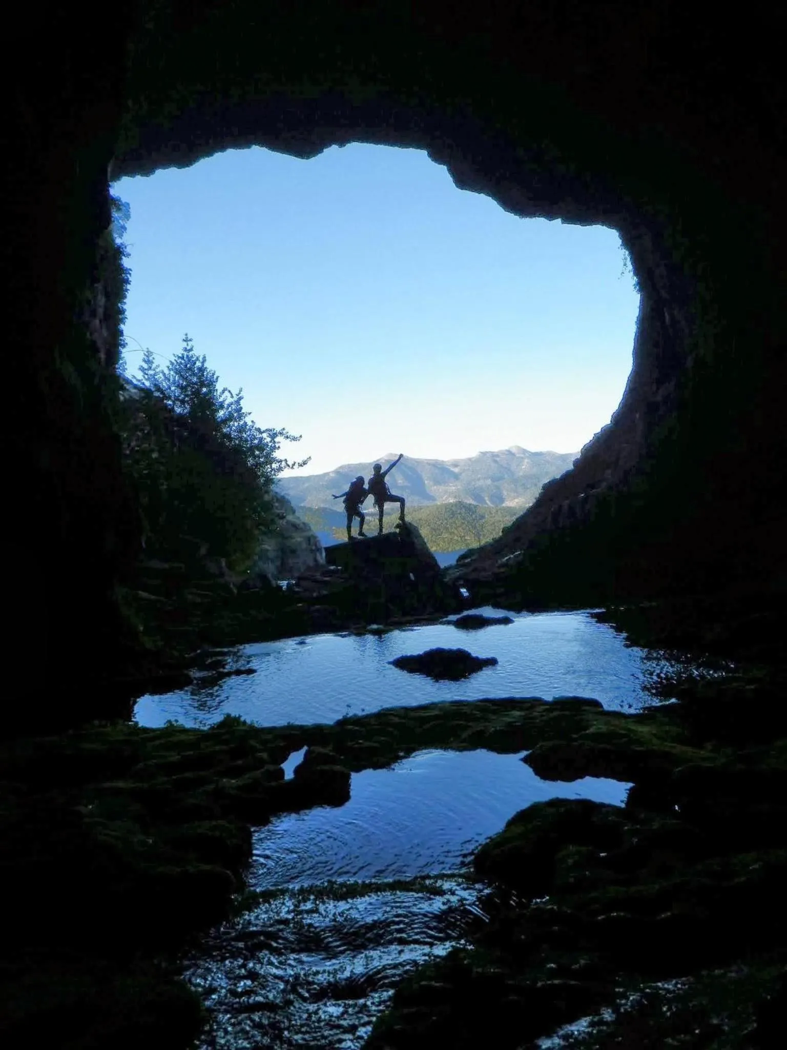 La cabaña del lago en ZAFIRO LAGUNAZO Parque Natural del Río Mundo