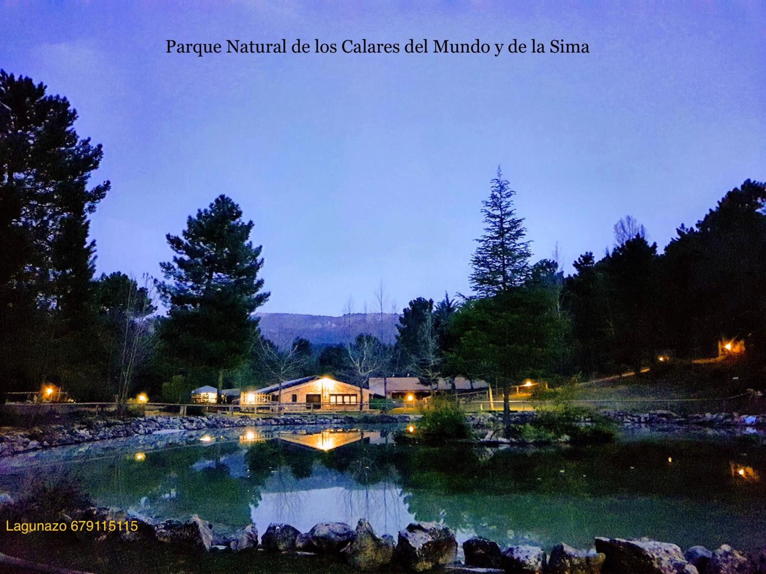 La cabaña del lago en ZAFIRO LAGUNAZO Parque Natural del Río Mundo