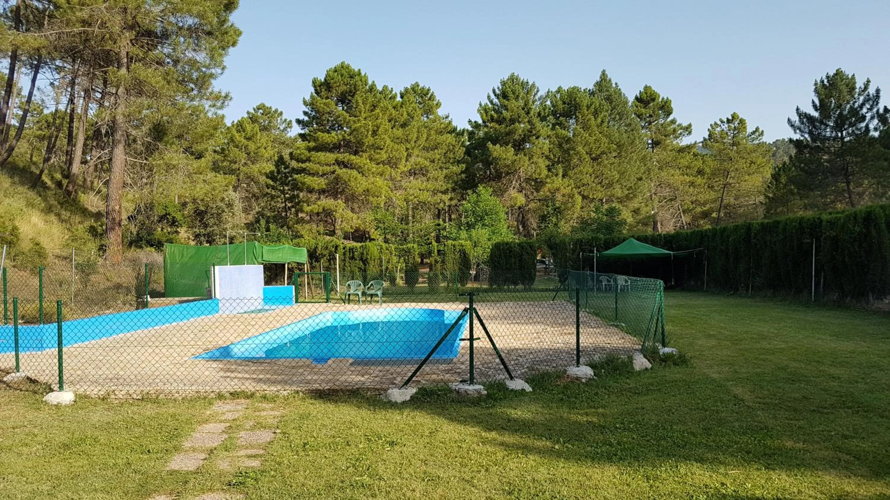 La cabaña del lago en ZAFIRO LAGUNAZO Parque Natural del Río Mundo