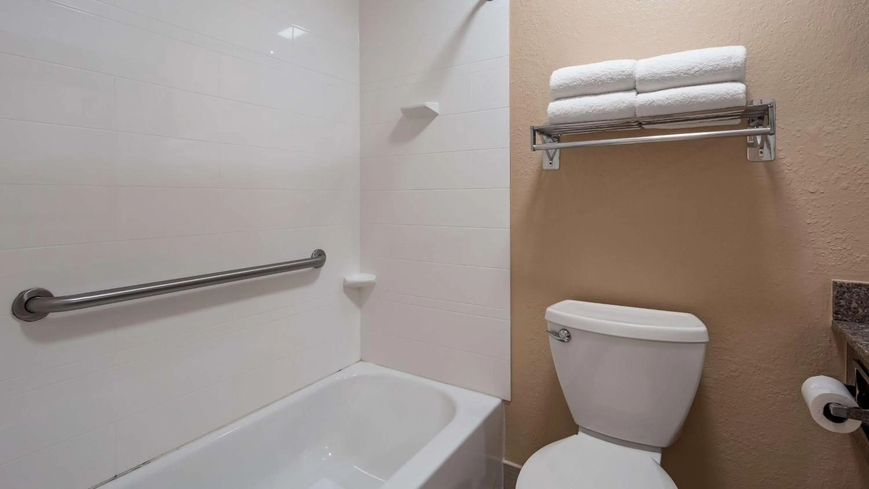 Bathroom in Best Western Santa Rosa Inn