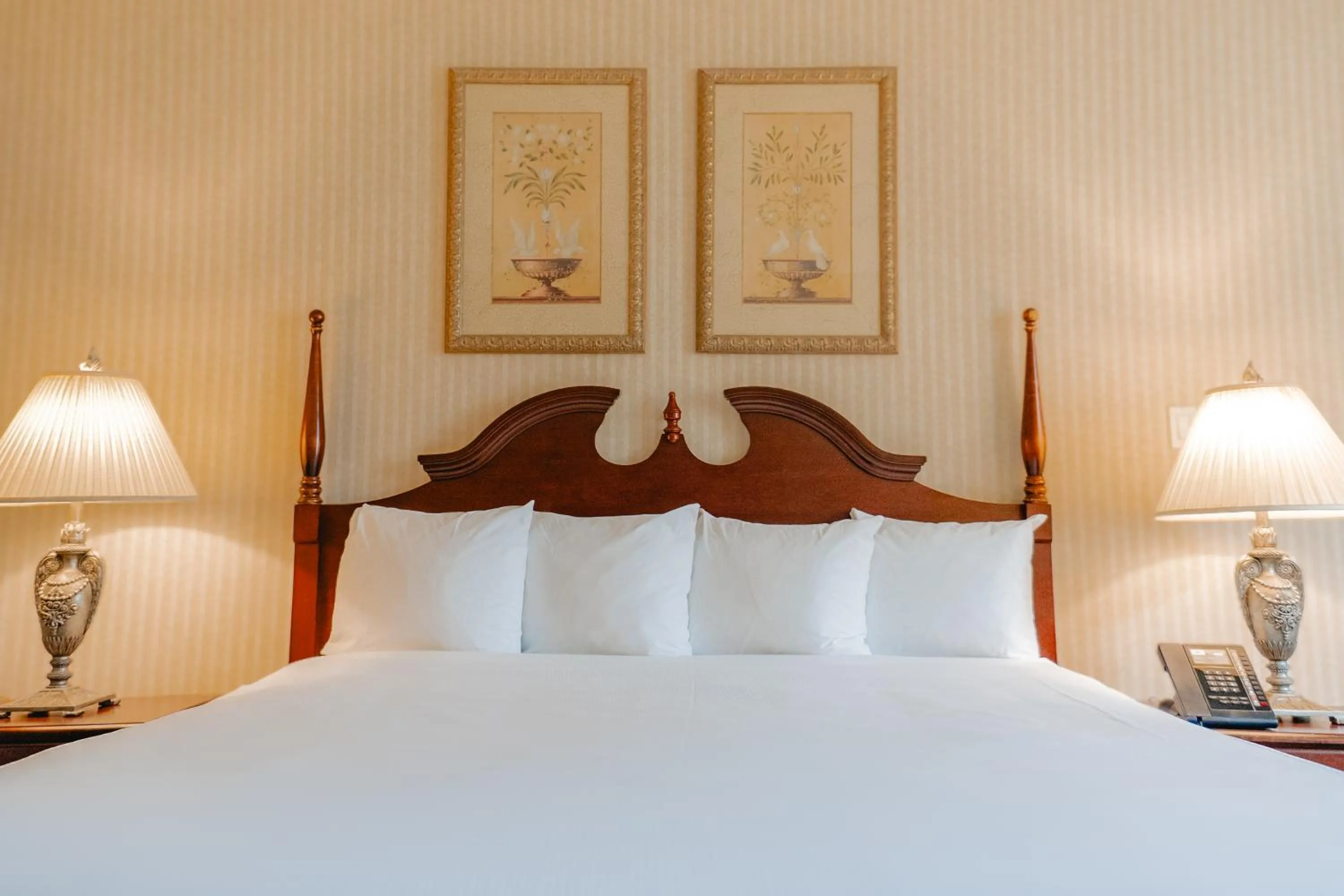 Bed in The Casablanca Hotel