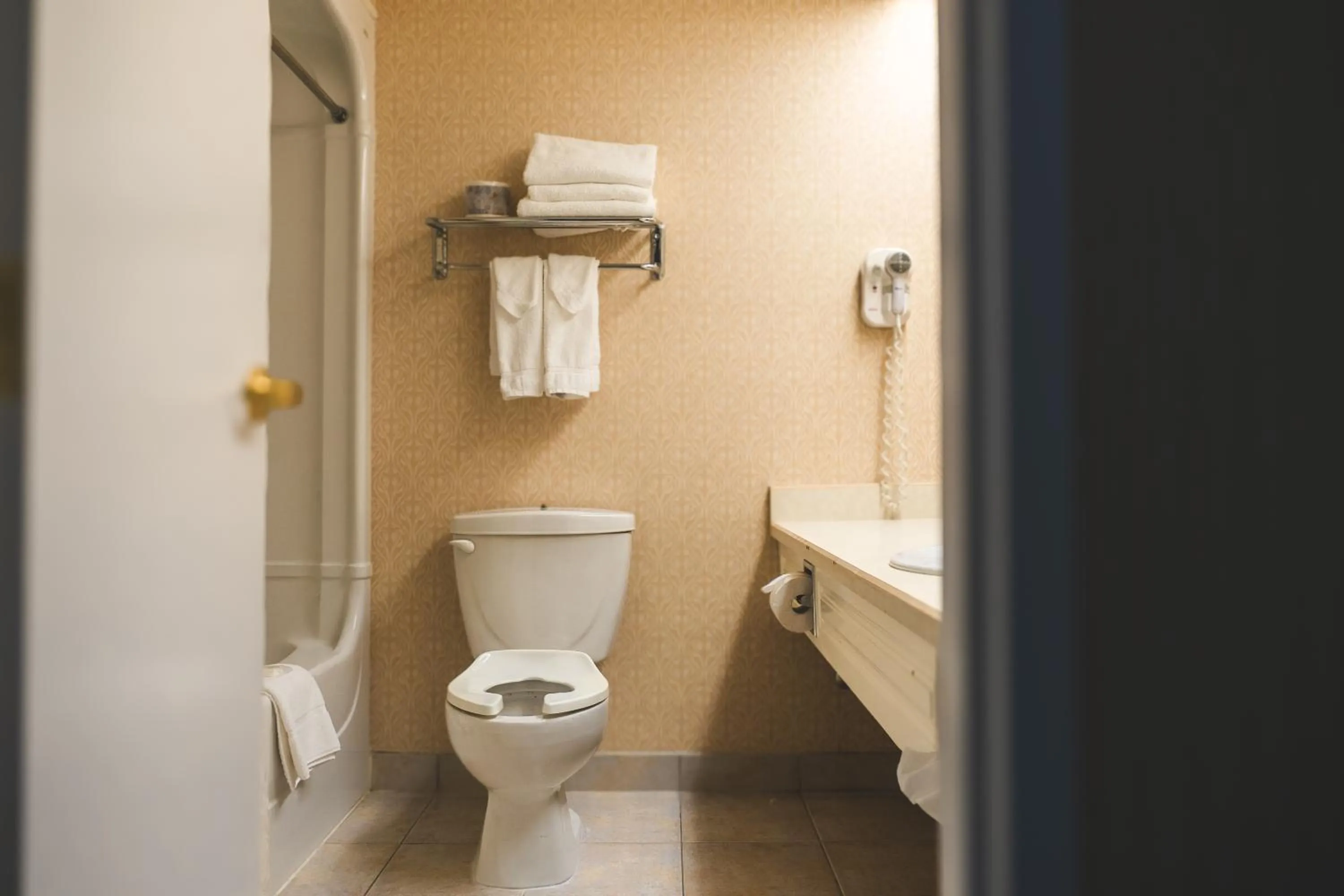 Bathroom in The Casablanca Hotel