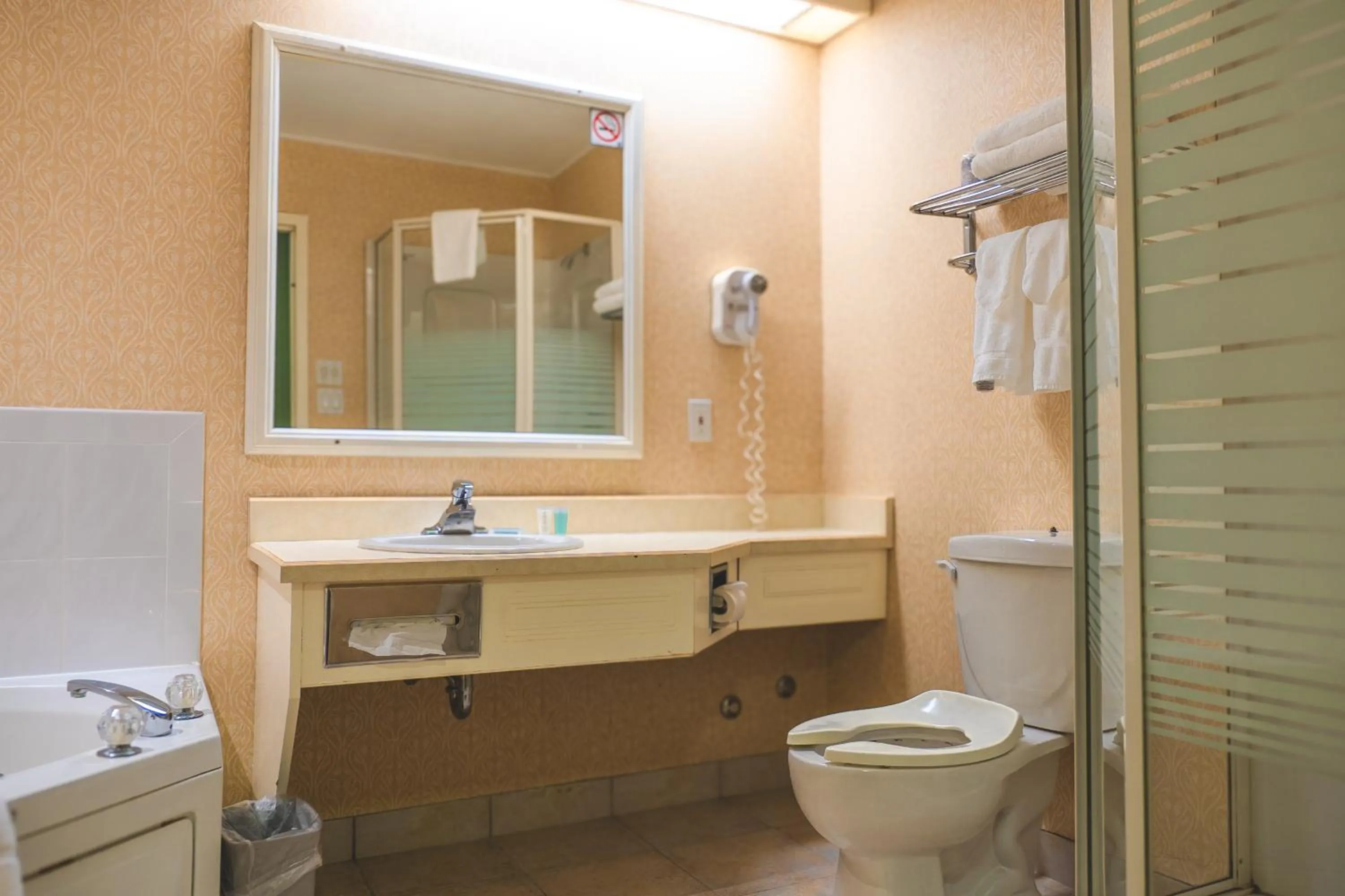 Bathroom in The Casablanca Hotel