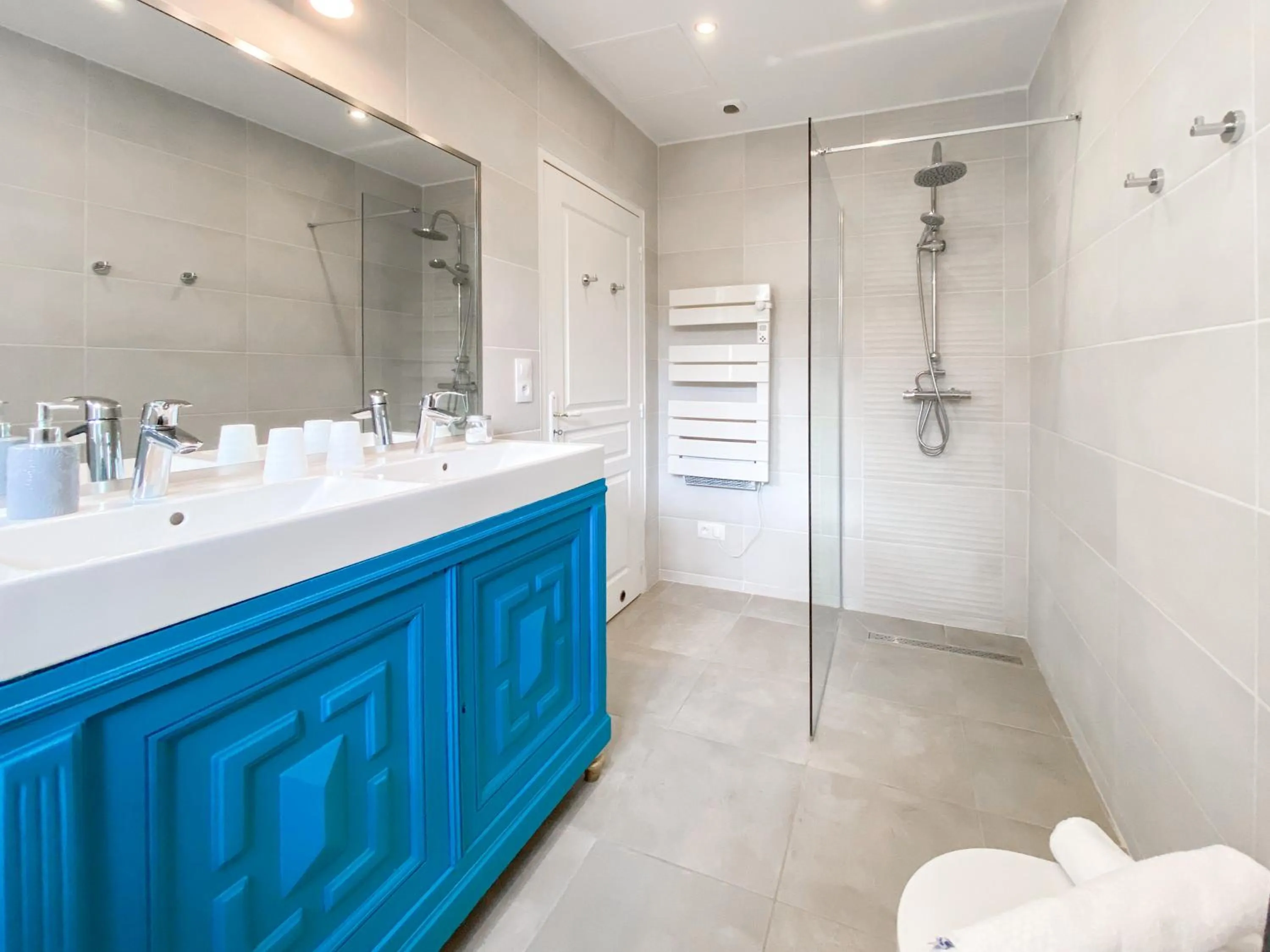 Shower in Entre Midi - Maison d'Hôtes - B&B