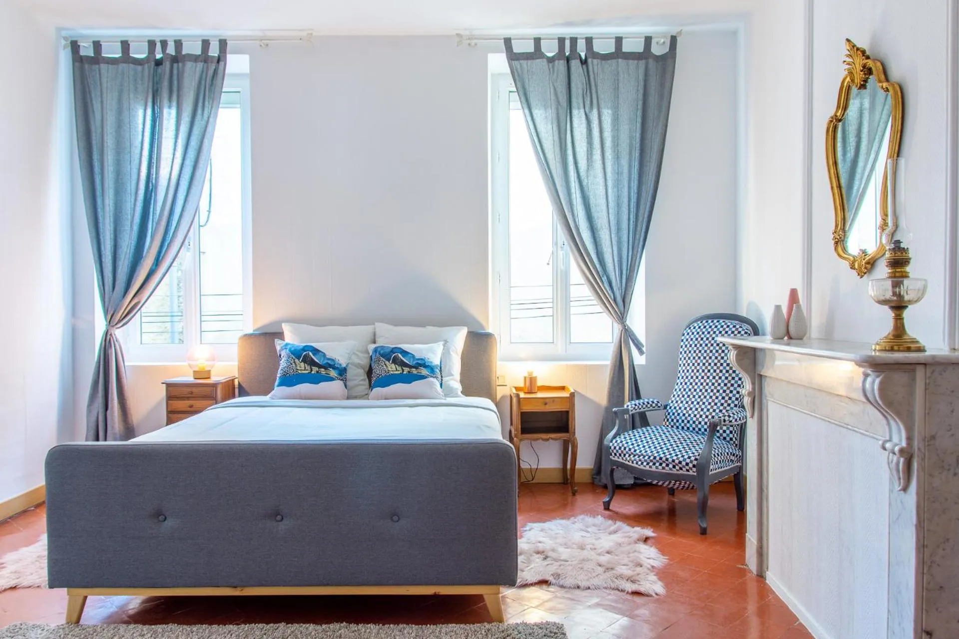 Bed in Entre Midi - Maison d'Hôtes - B&B