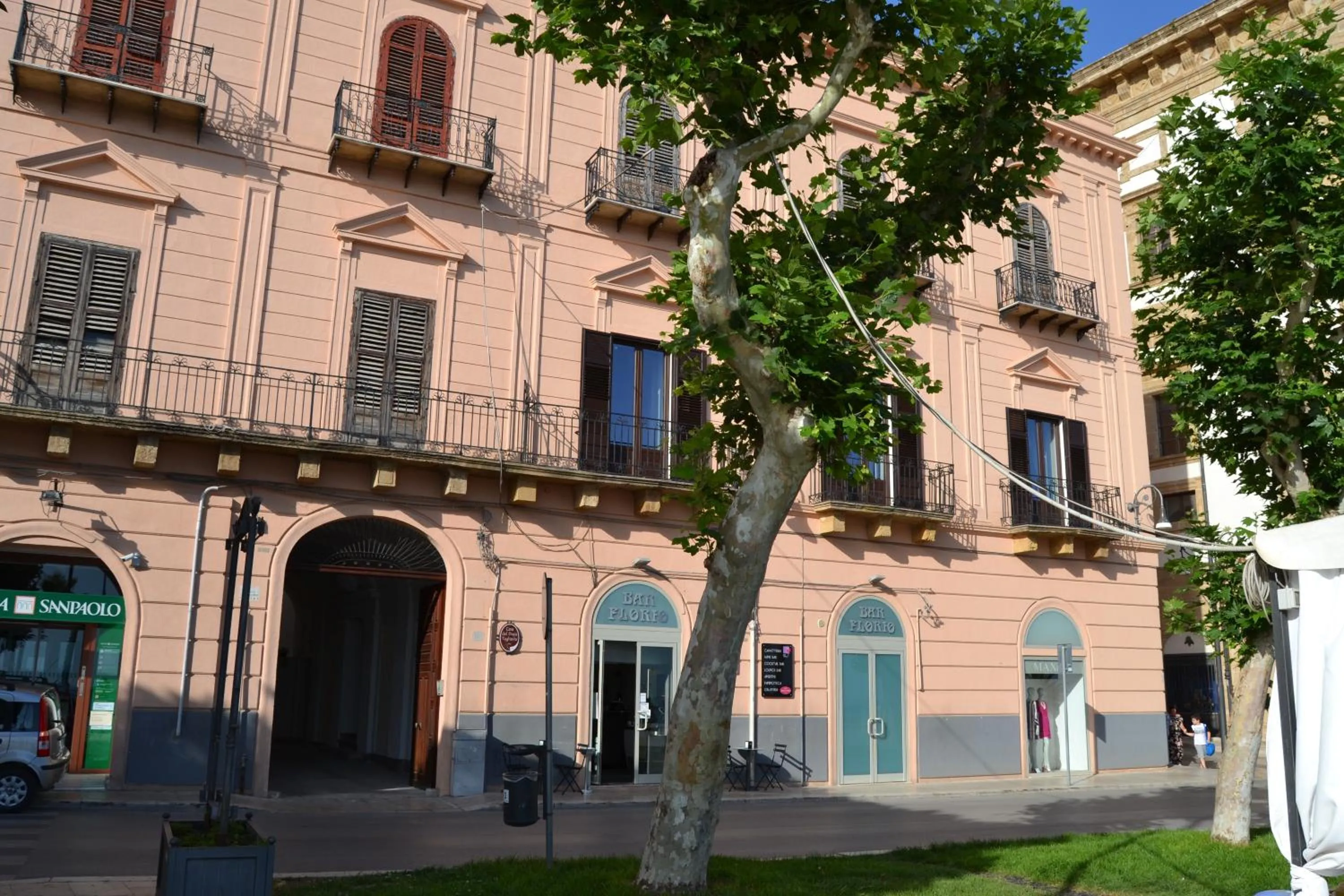 Property building in BnB Agorà Panoramic Rooms