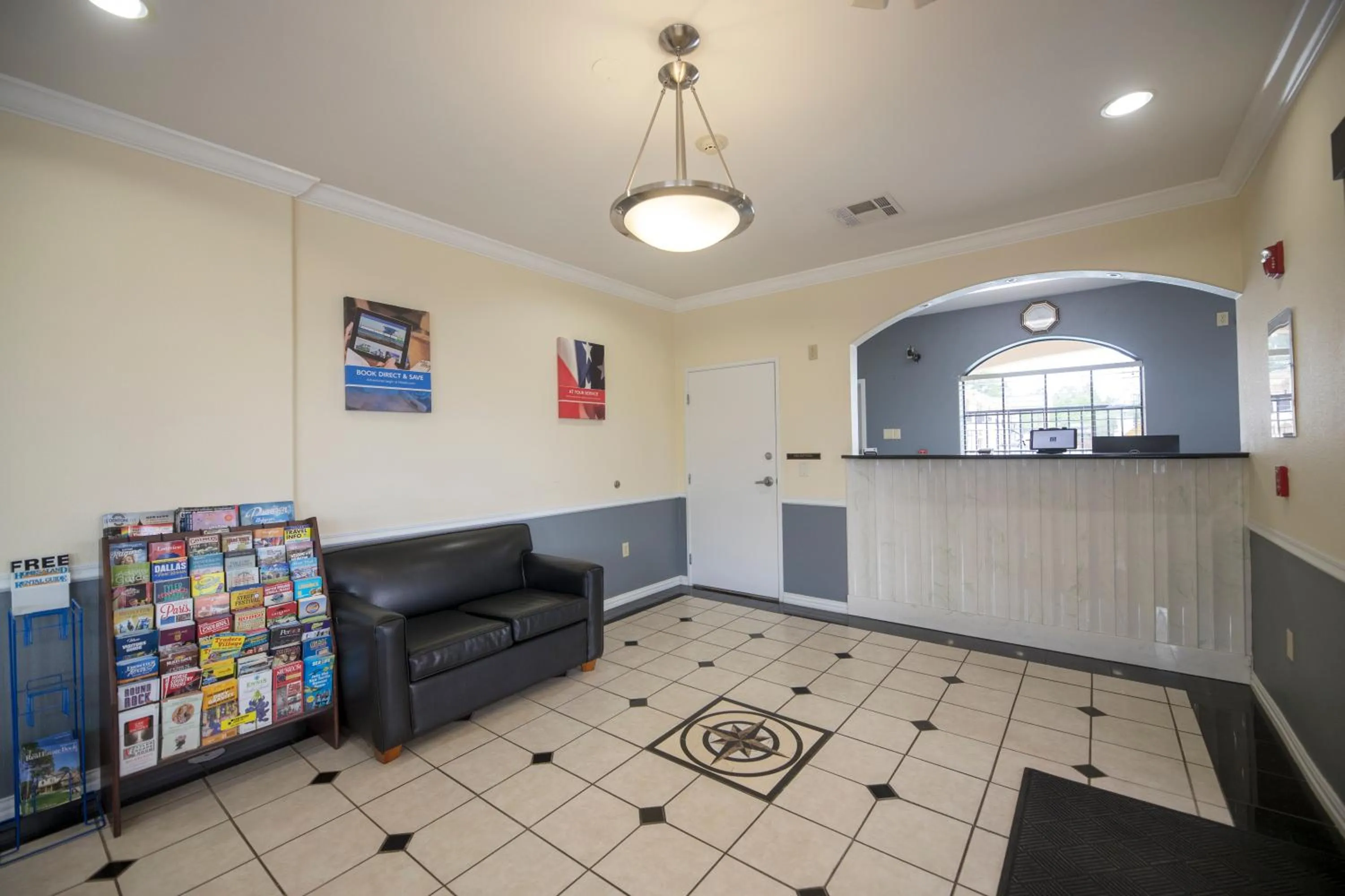 Lobby or reception in Motel 6-Tyler, TX