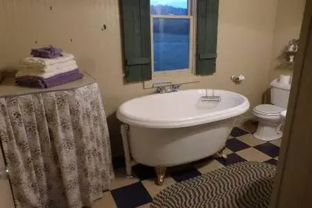 One-Bedroom Cottage in Mulberry Lavender Farm and B&B One-Bedroom Cottage in Mulberry Lavender Farm and B&B