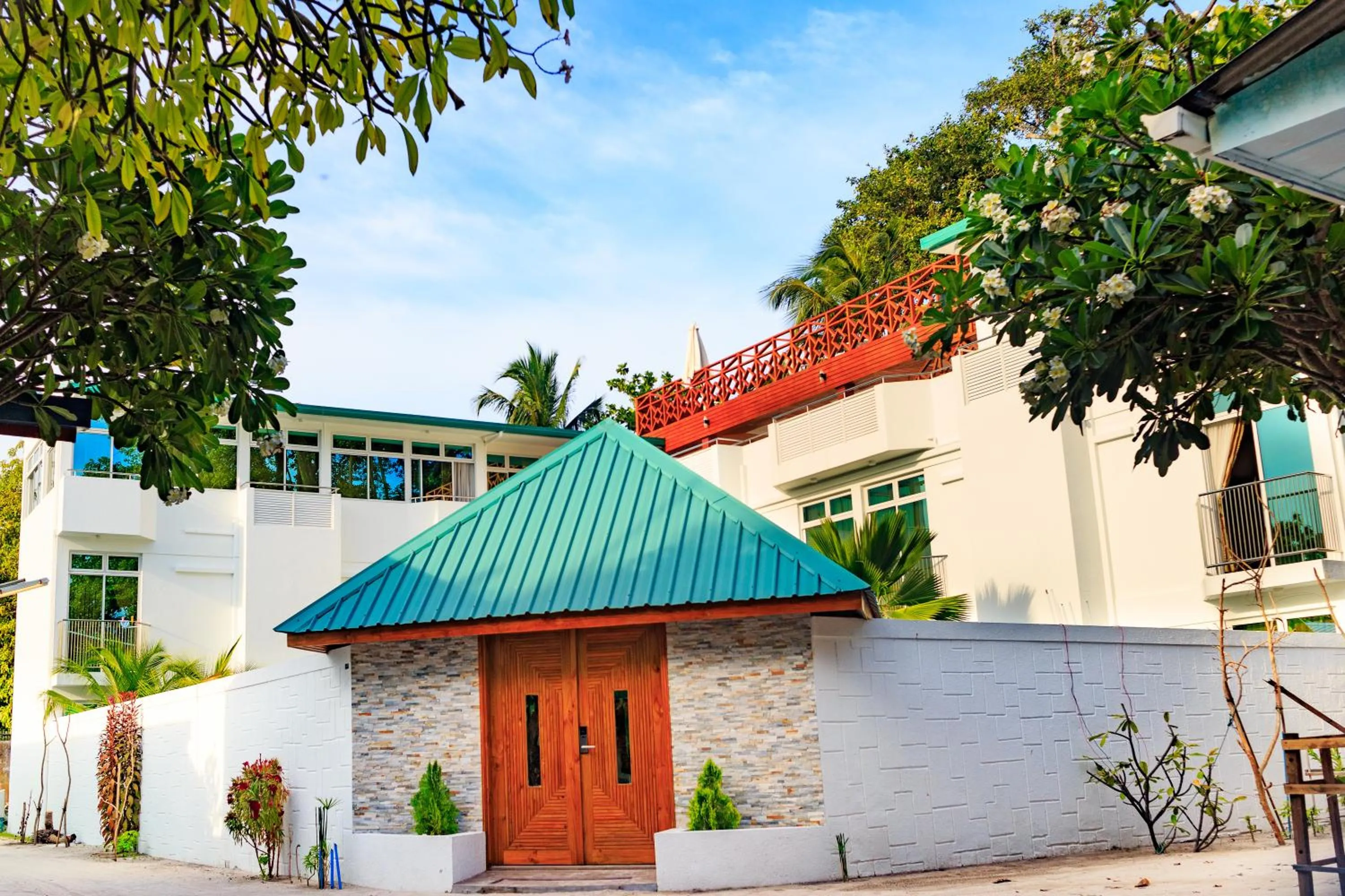 Property building in PERLA Dhangethi