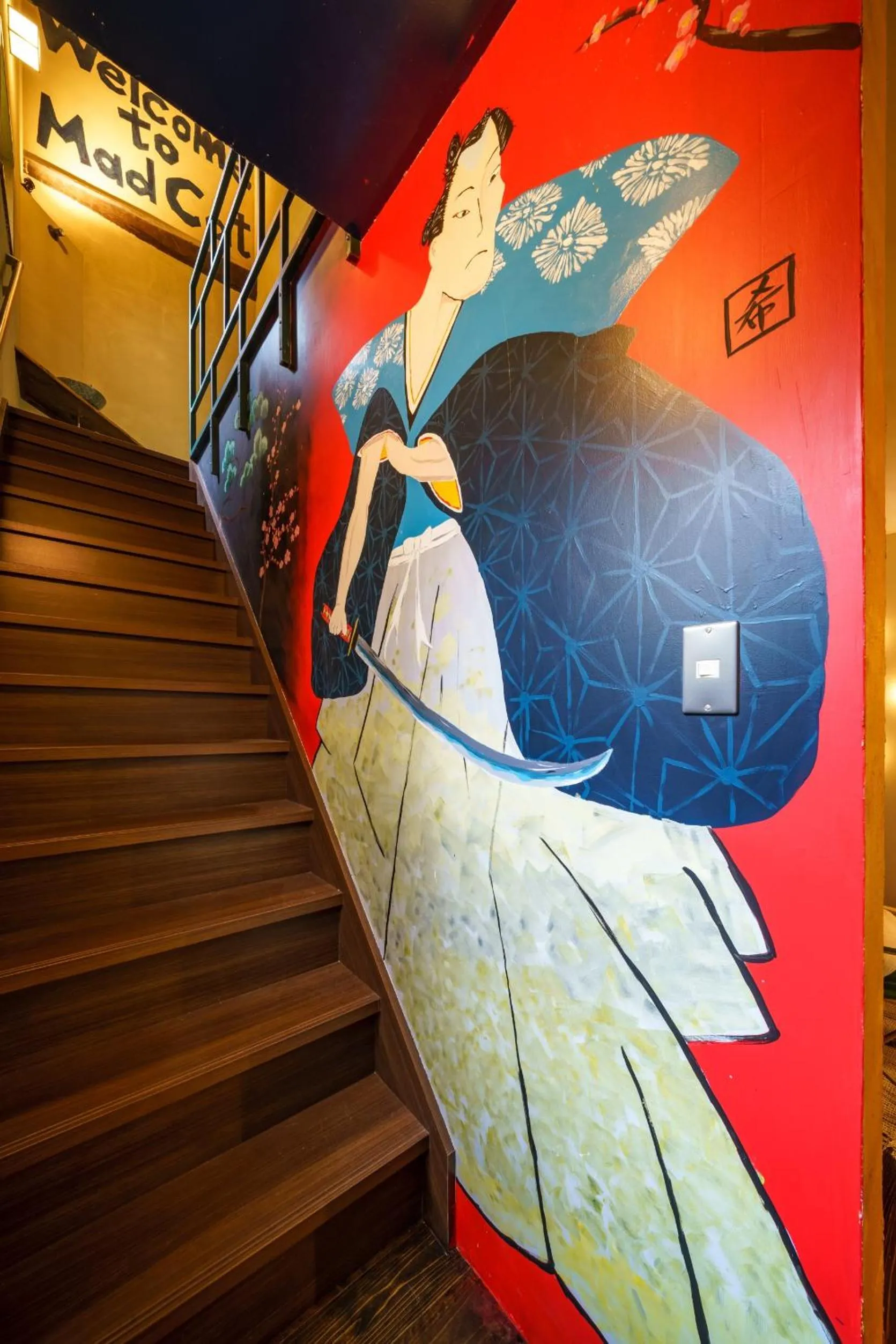 Mad Cat Hostel Osaka & Bar