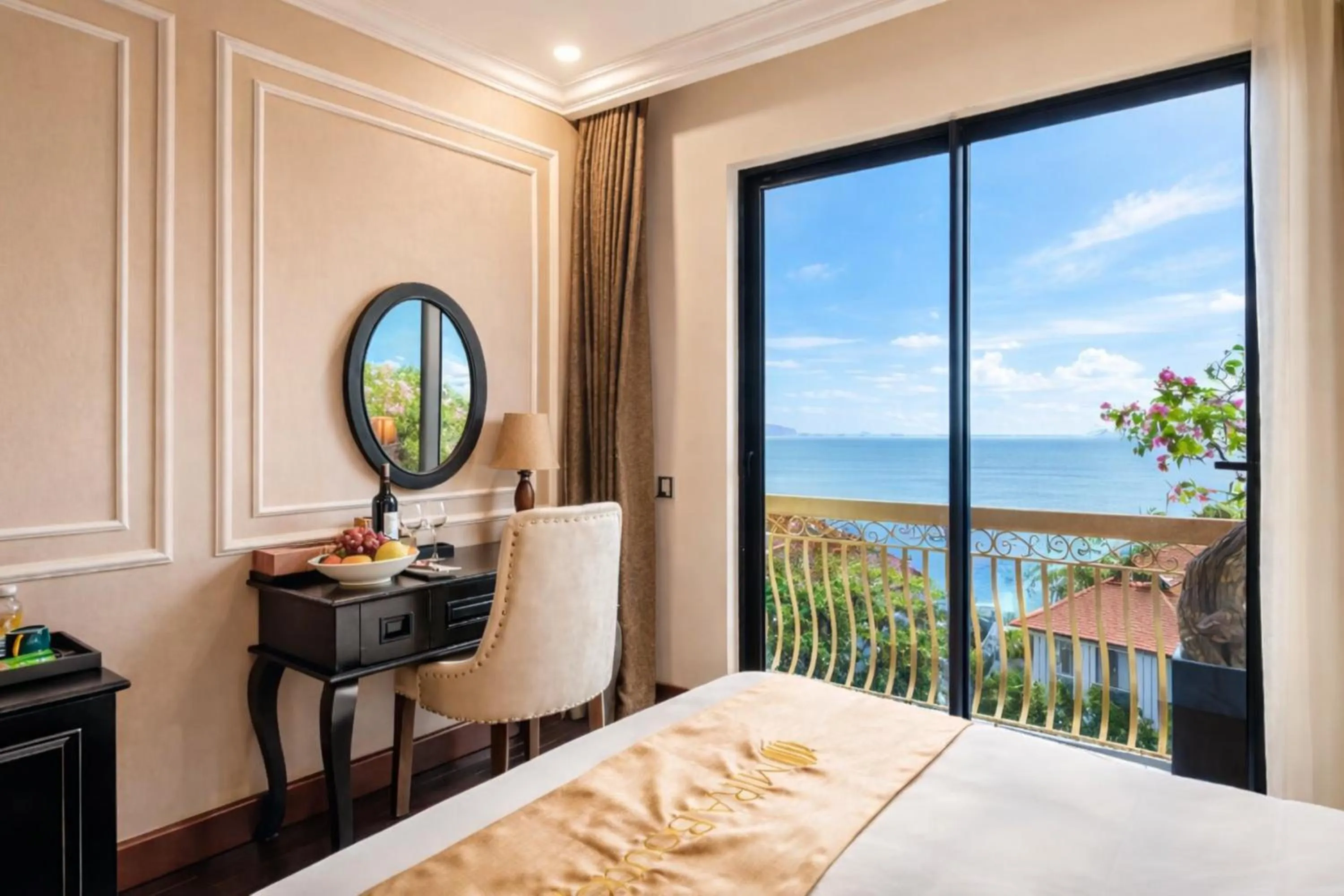 Bed in Mira Boutique Hotel Quy Nhon