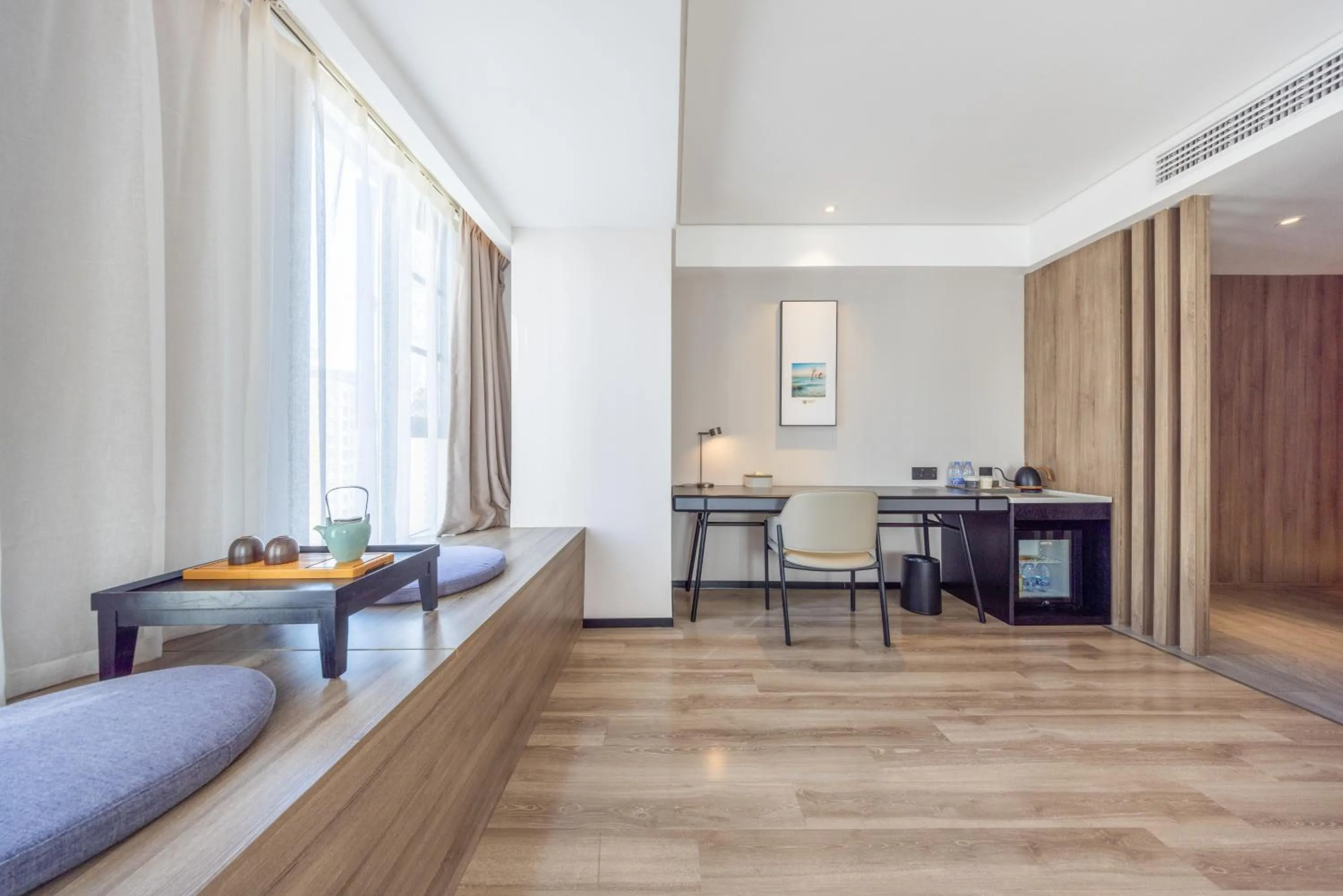 Photo of the whole room in Atour Hotel Kunming Dianchi Lake