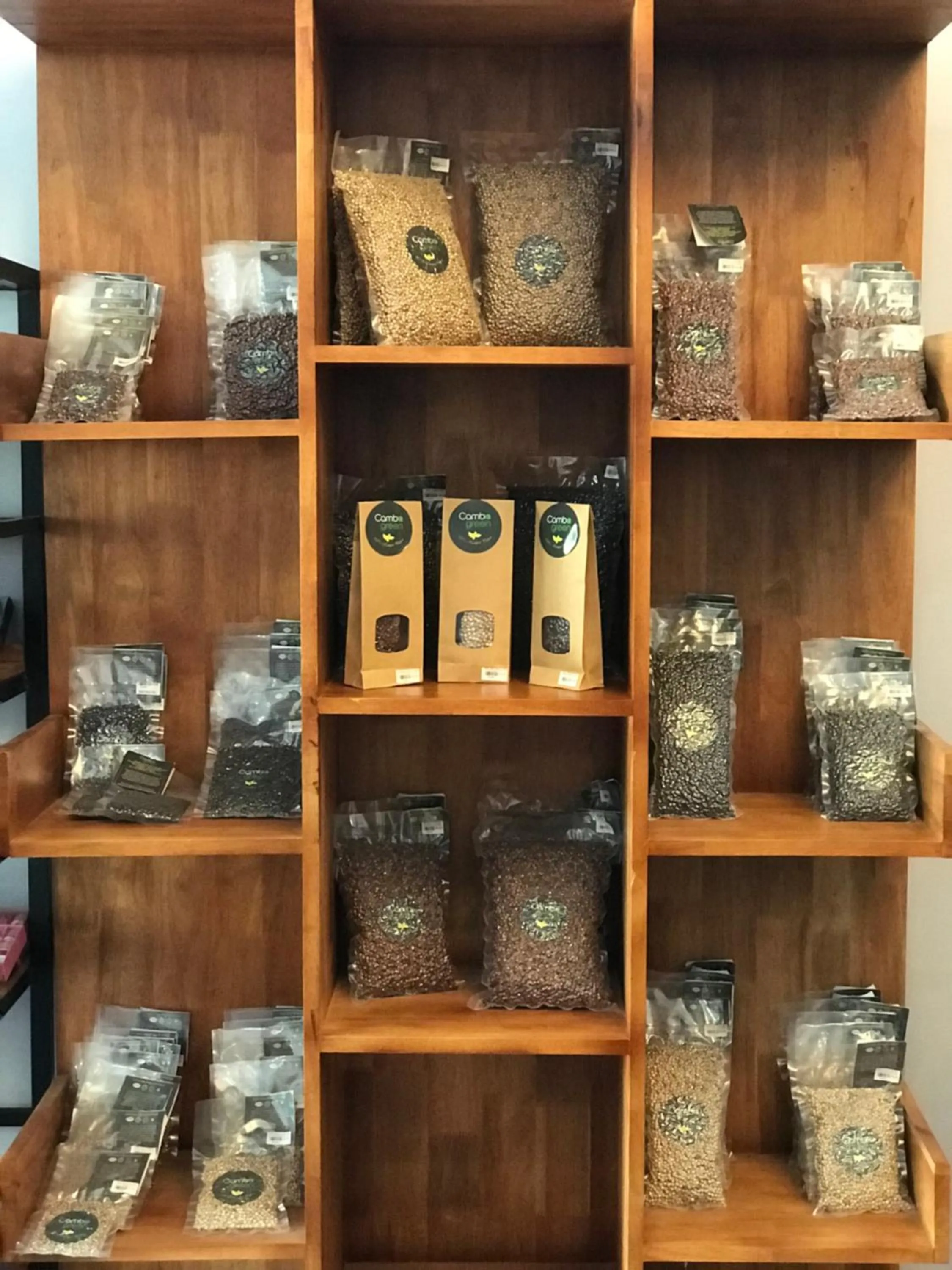 On-site shops in Maison Rivera Guest House