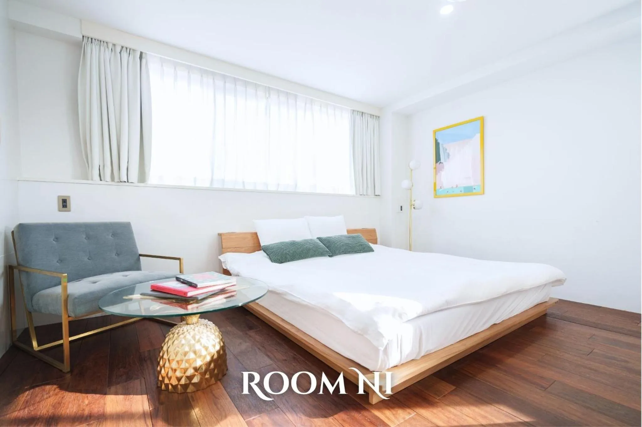 Living room, Bed in THE ROOT2 HOTEL