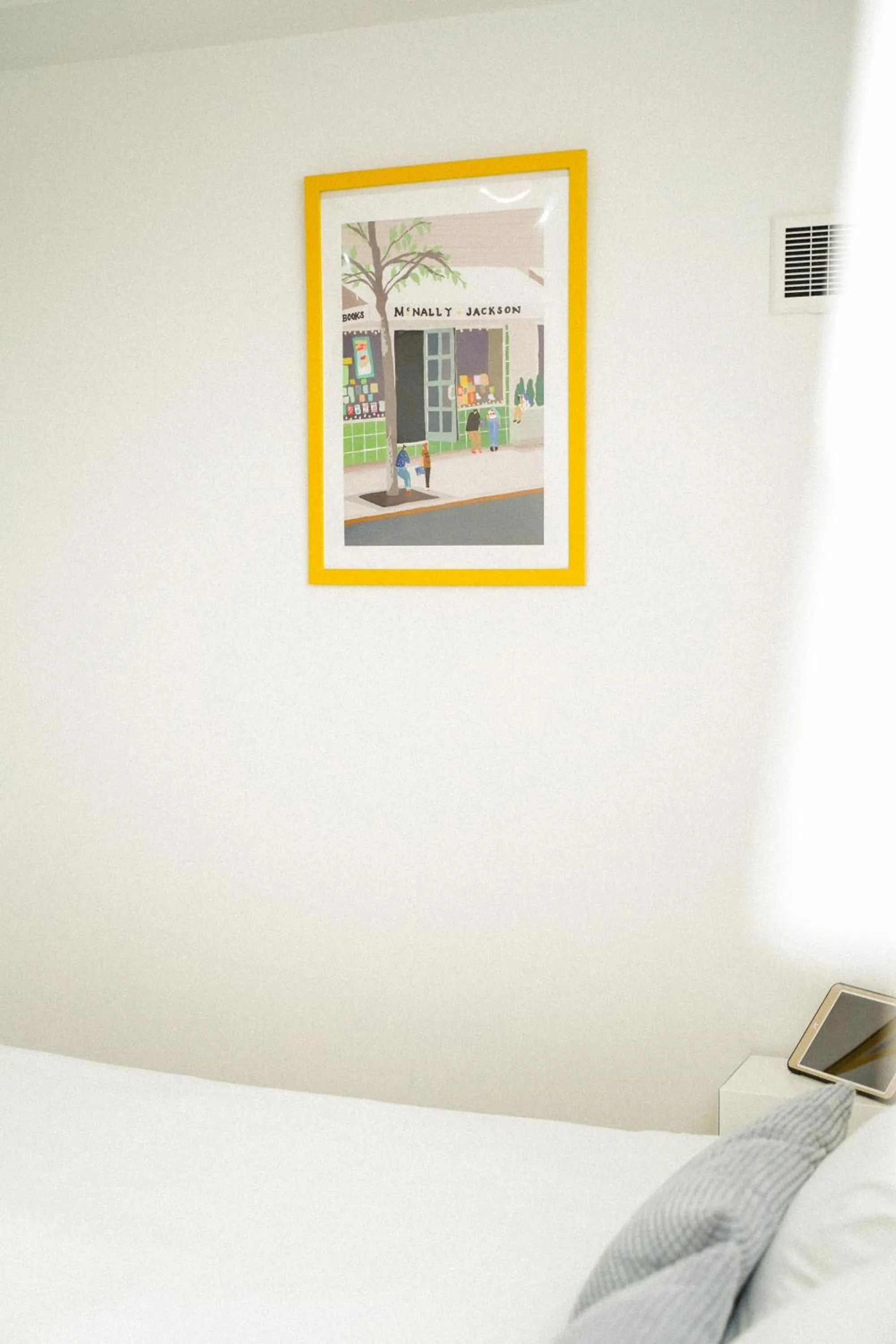 Living room, Bed in THE ROOT2 HOTEL