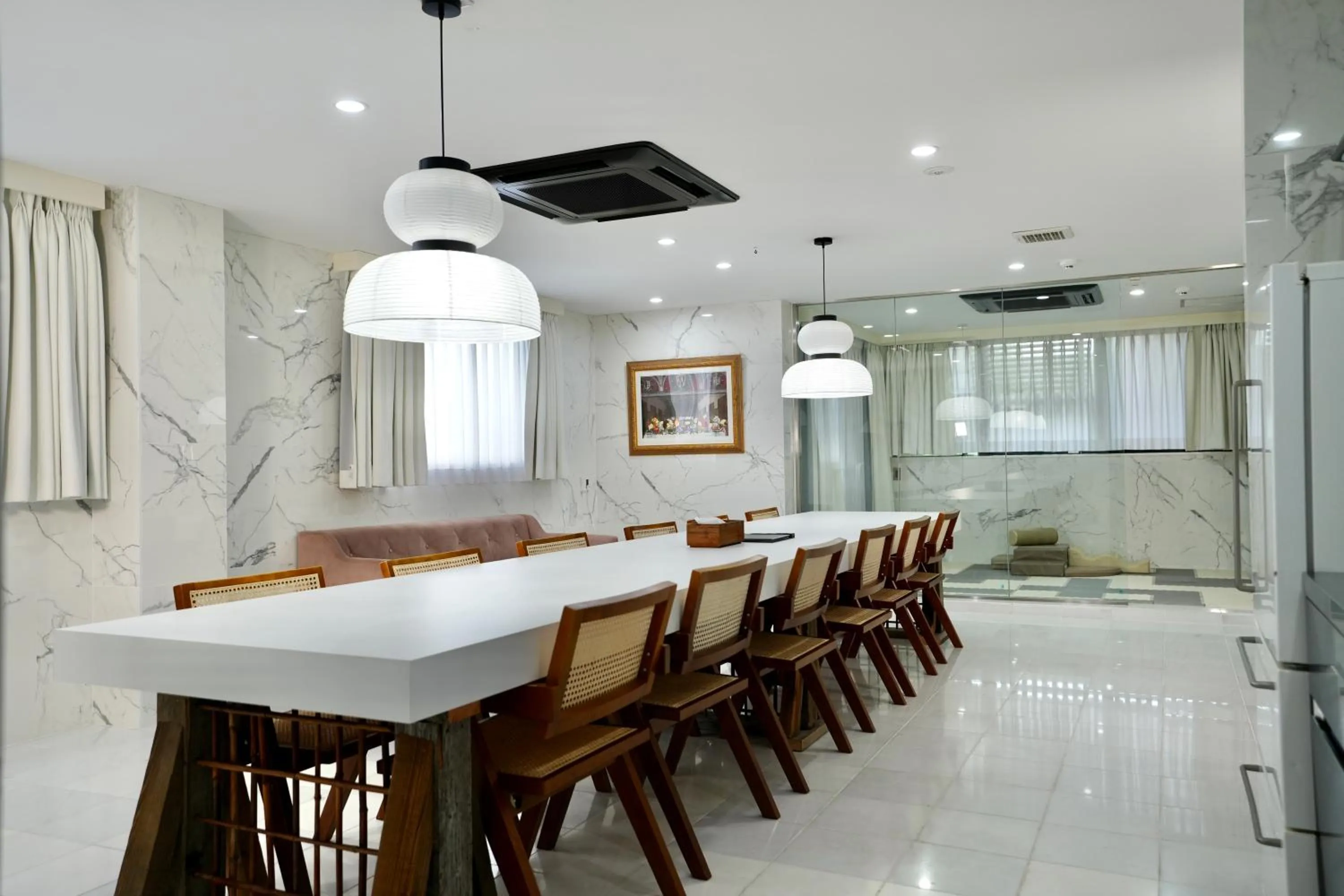 Dining area in THE ROOT2 HOTEL