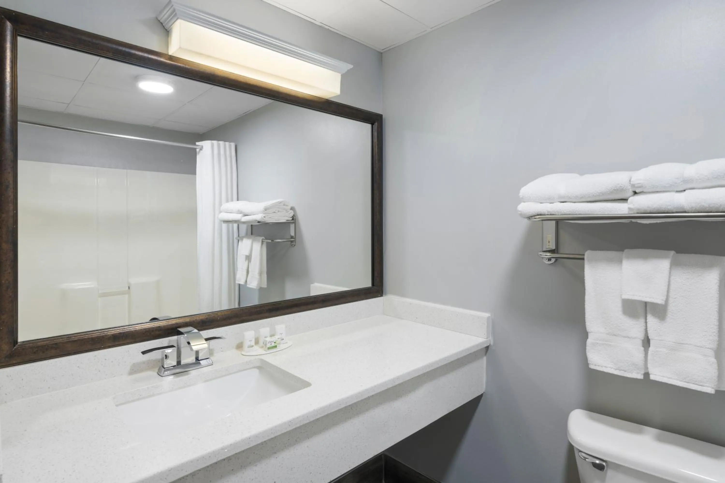 AmericInn by Wyndham Stuart